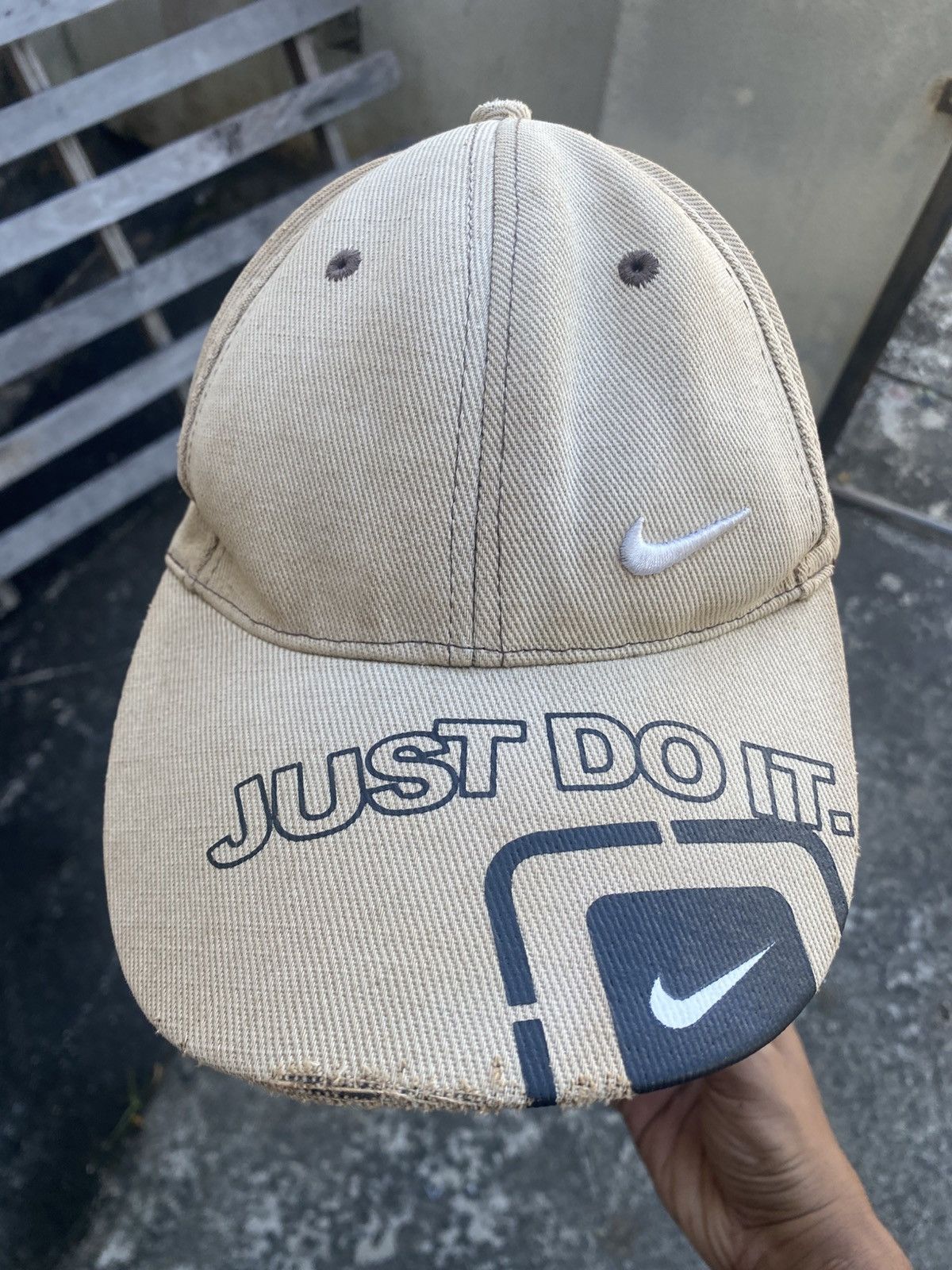 Nike 🔥 Rare Design 🔥 Vintage Distressed Y2K Nike Hat Size ONE SIZE - 3 Thumbnail