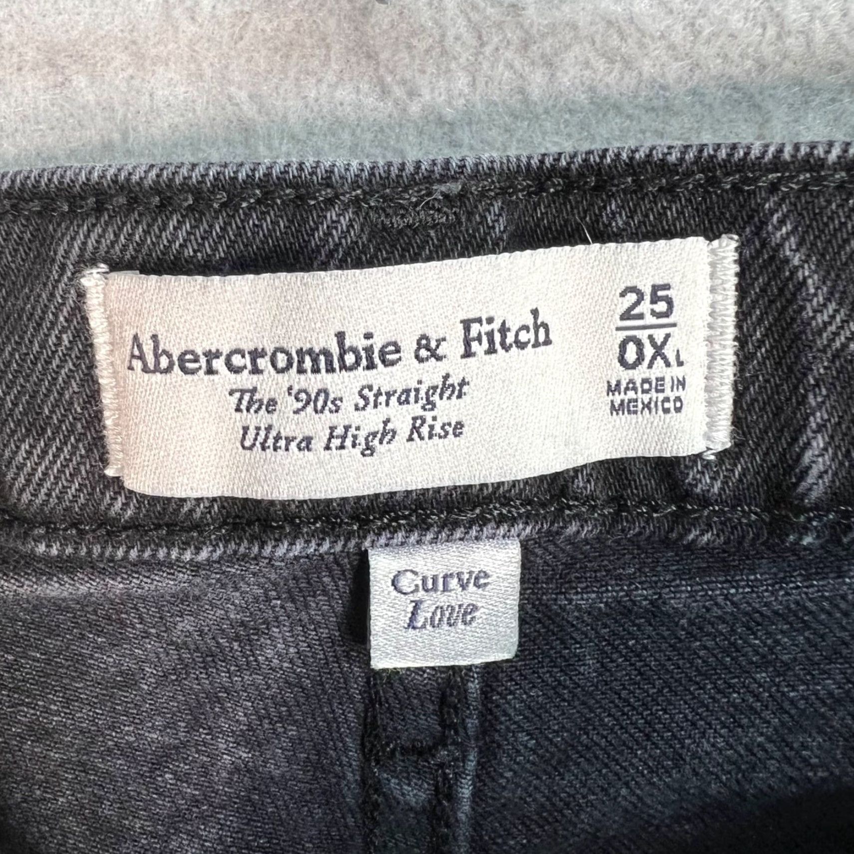 Abercrombie & Fitch VINTAGE Abercrombie & Fitch 90s Straight High Rise Jeans Women's Size 25 Black Denim Size 42" / US 20 - 3 Thumbnail