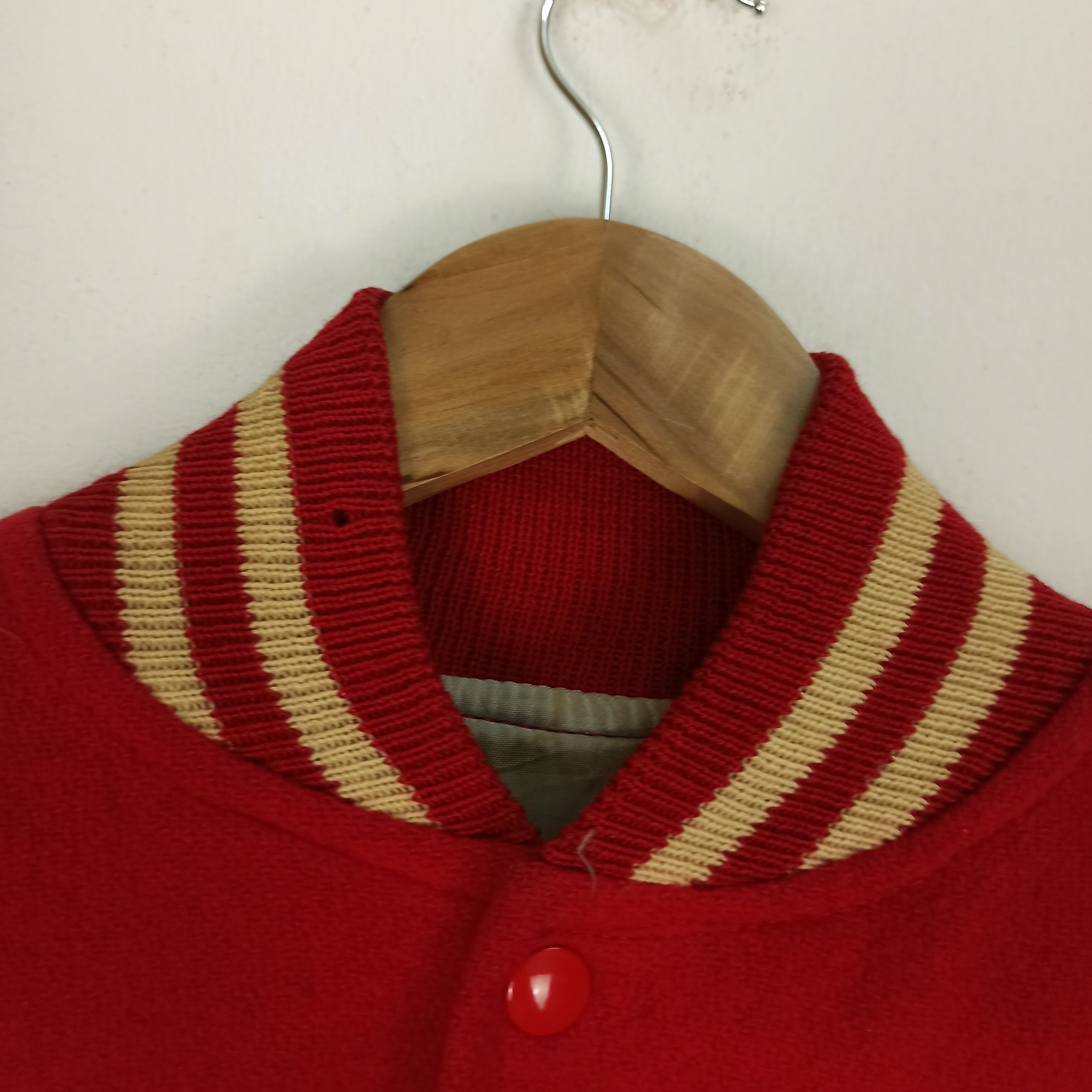 Vintage VINTAGE VARSITY CLERMONT HIGHLANDERS VERY RARE Size US XL / EU 56 / 4 - 6 Thumbnail