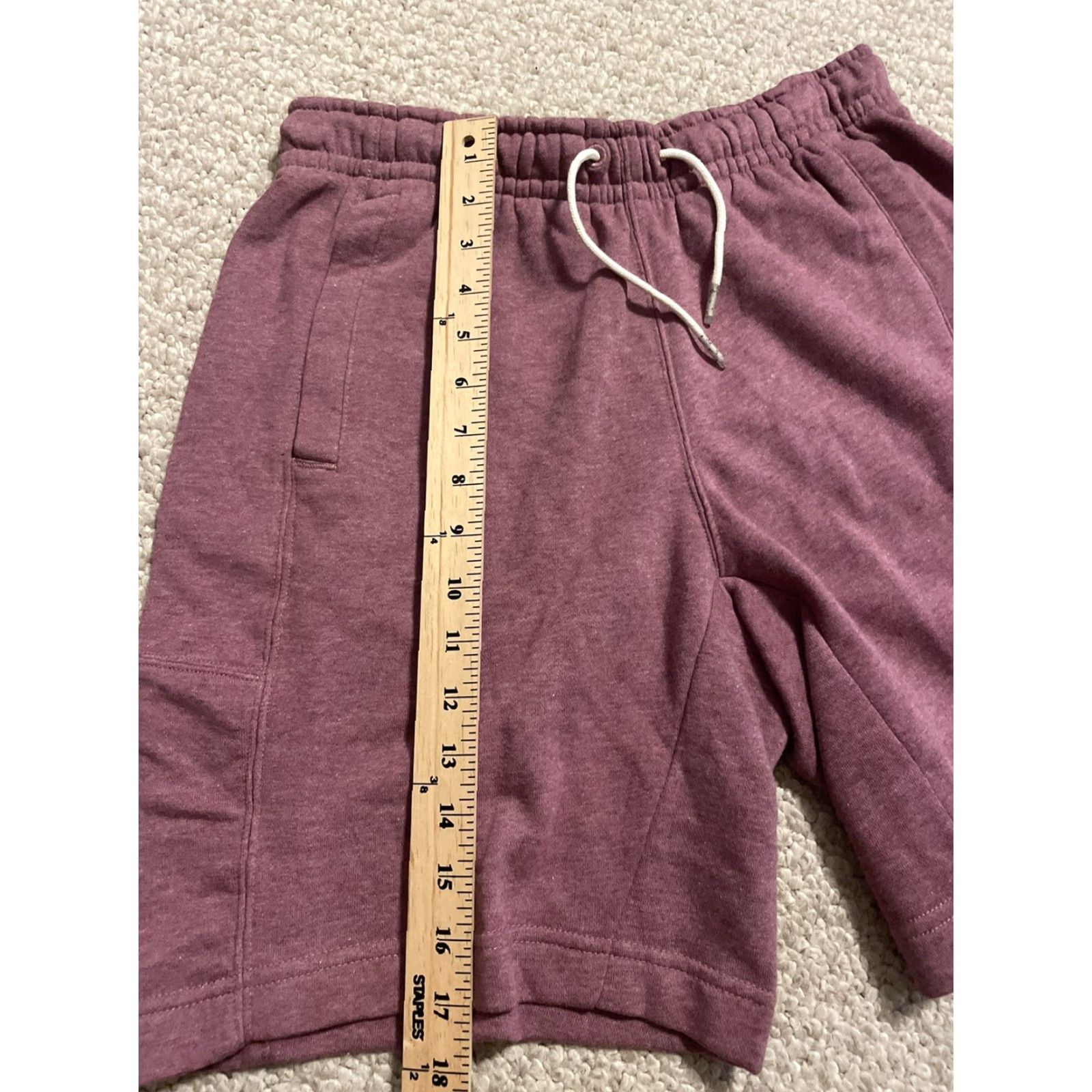 Nike Nike Sportswear Shorts Small S Red Essentials Semi-Brushed Mens Size US 29 - 6 Thumbnail