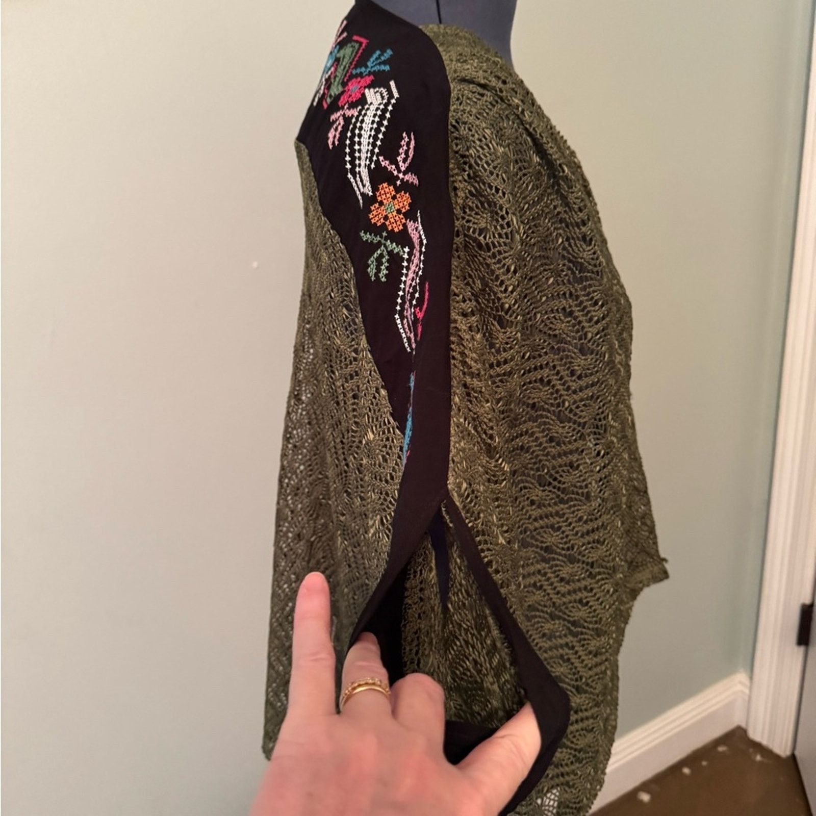 Other Missy Robertson Green Knit Shrug with Embroidery Sz S Size S / US 4 / IT 40 - 4 Thumbnail