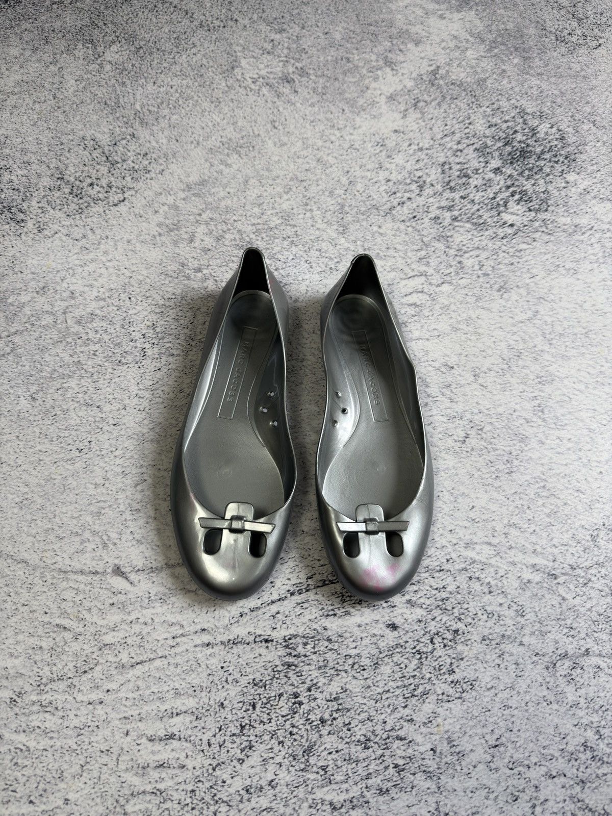 Marc Jacobs Marc Jacobs Silver Jelly Flats Ballet Shoes Italy Size 40 Size US 9 / IT 39 - 1 Thumbnail