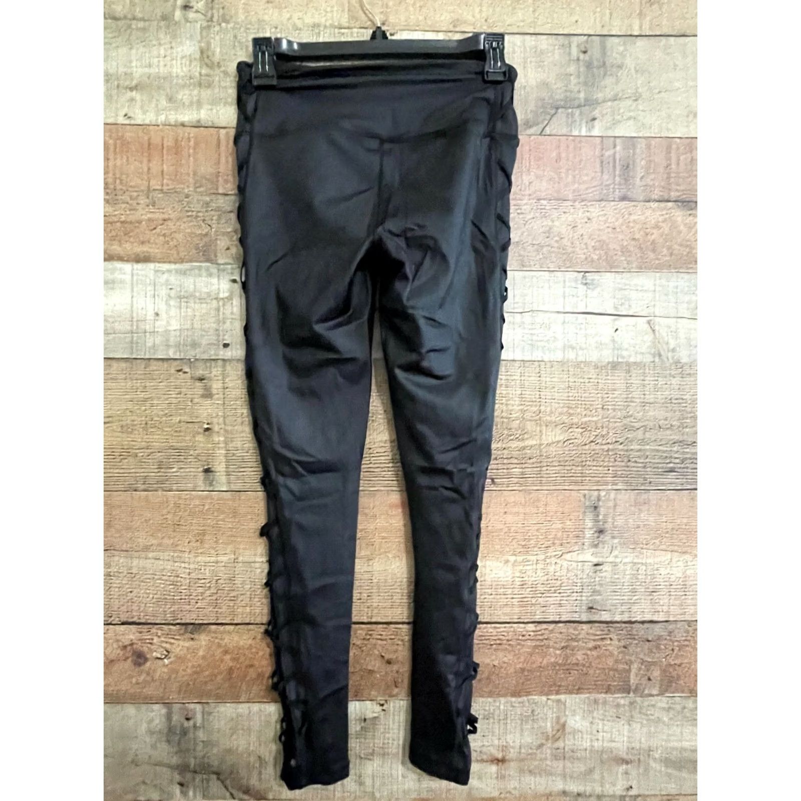 Victoria's Secret Victorias Secret Yoga Sport Ankle Open Sides Legging Small Black Size 28" / US 6 / IT 42 - 3 Thumbnail