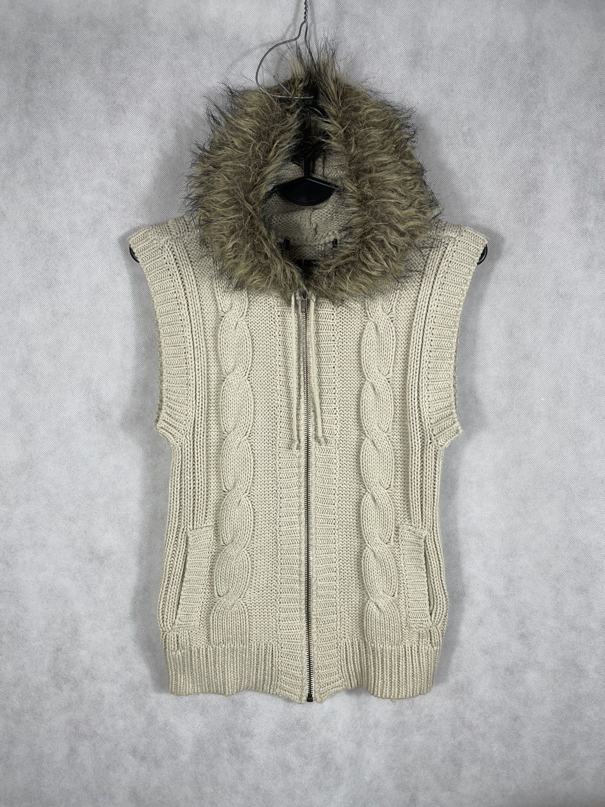 If Six Was Nine × Japanese Brand × Le Grande Bleu (L.G.B.) Vintage cable vest fur sleeveless sweater hoodie jumper zip Size US S / EU 44-46 / 1 - 1 Thumbnail