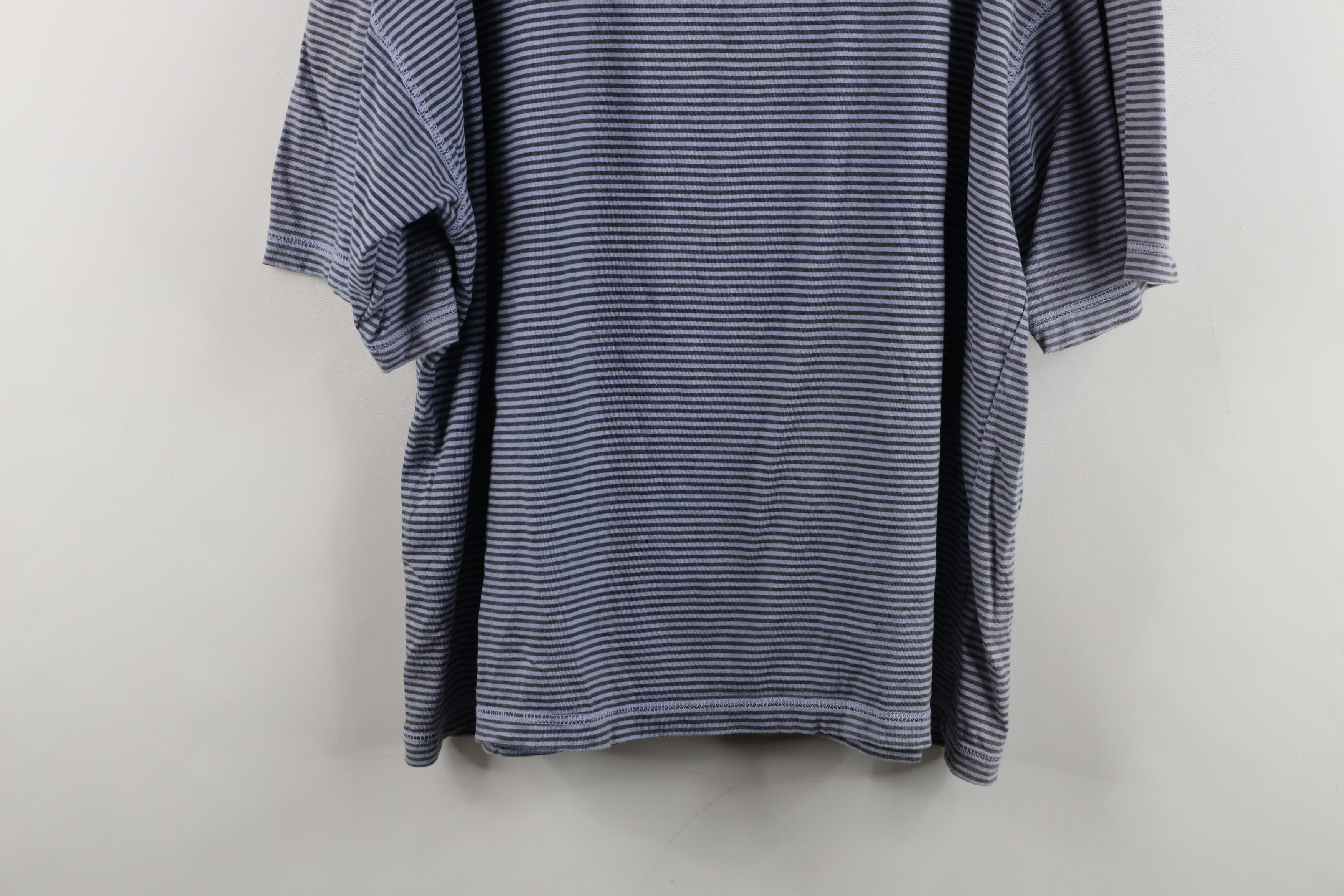 Vintage Vintage 90s Unionbay Skateboarding Boxy Fit Henley T-Shirt Size US L / EU 52-54 / 3 - 10 Thumbnail