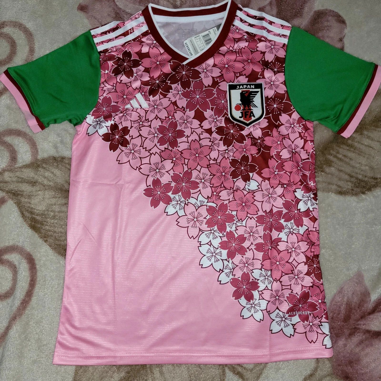 Other RARE Japan Soccer Jersey ÿ Pink Flowers Concept Edition Size US L / EU 52-54 / 3 - 1 Thumbnail