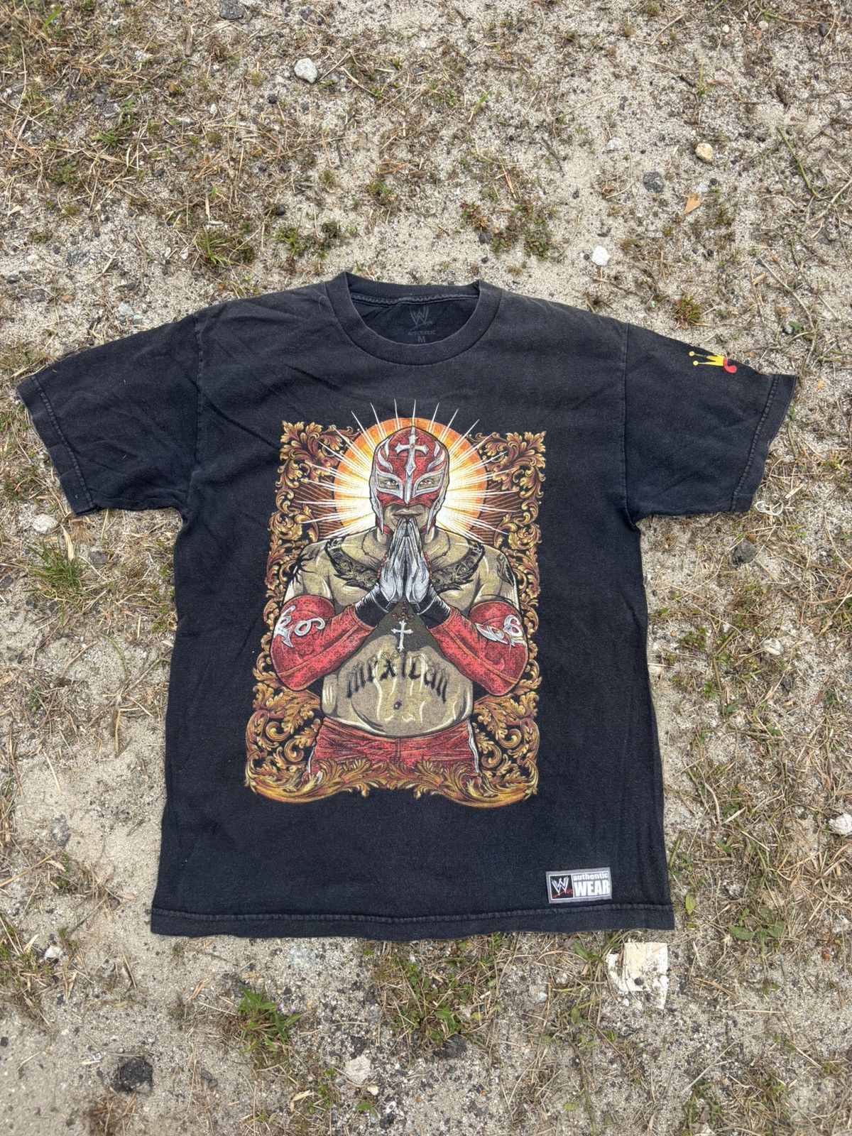 WWE Vintage WWE Rey Misterio Tshirt Size US M / EU 48-50 / 2 - 1 Thumbnail