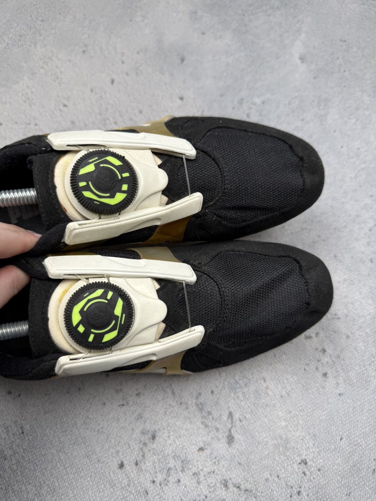 Puma Vintage Puma Cell Track Spikes Black Gold Rare Running Shoes Size US 10.5 / EU 43-44 - 11 Thumbnail