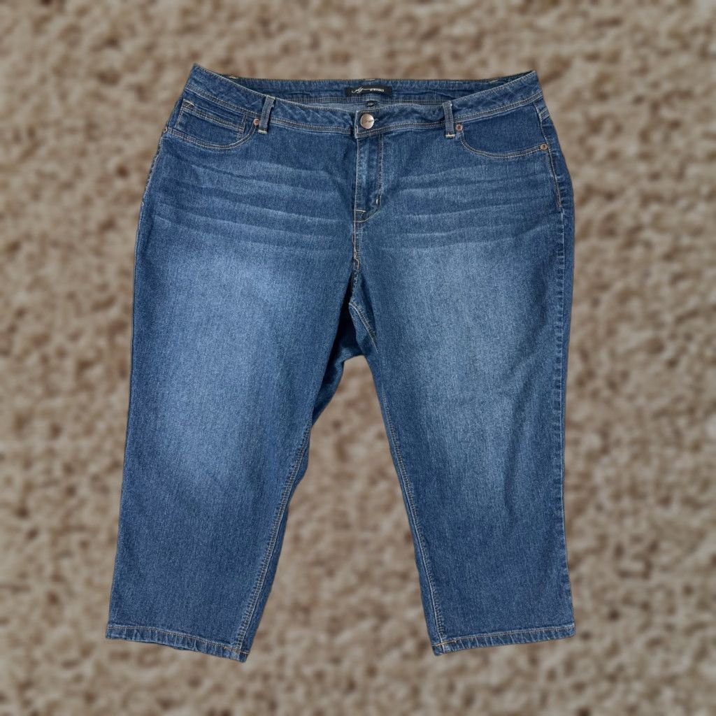 Vintage AG Adriano Goldschmied Jeans Women 20W Capri Mid Rise Blue Denim Capri Jeans Womens Size 42" / US 20 - 1 Thumbnail