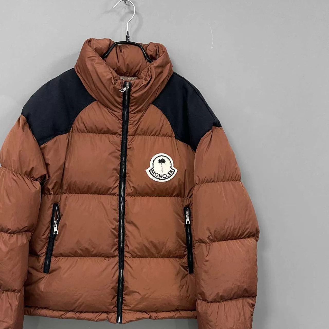Moncler MONCLER x PALM ANGELS FW21 Colorblock Logo Puffer Jacket Size XS / US 0-2 / IT 36-38 - 2 Thumbnail