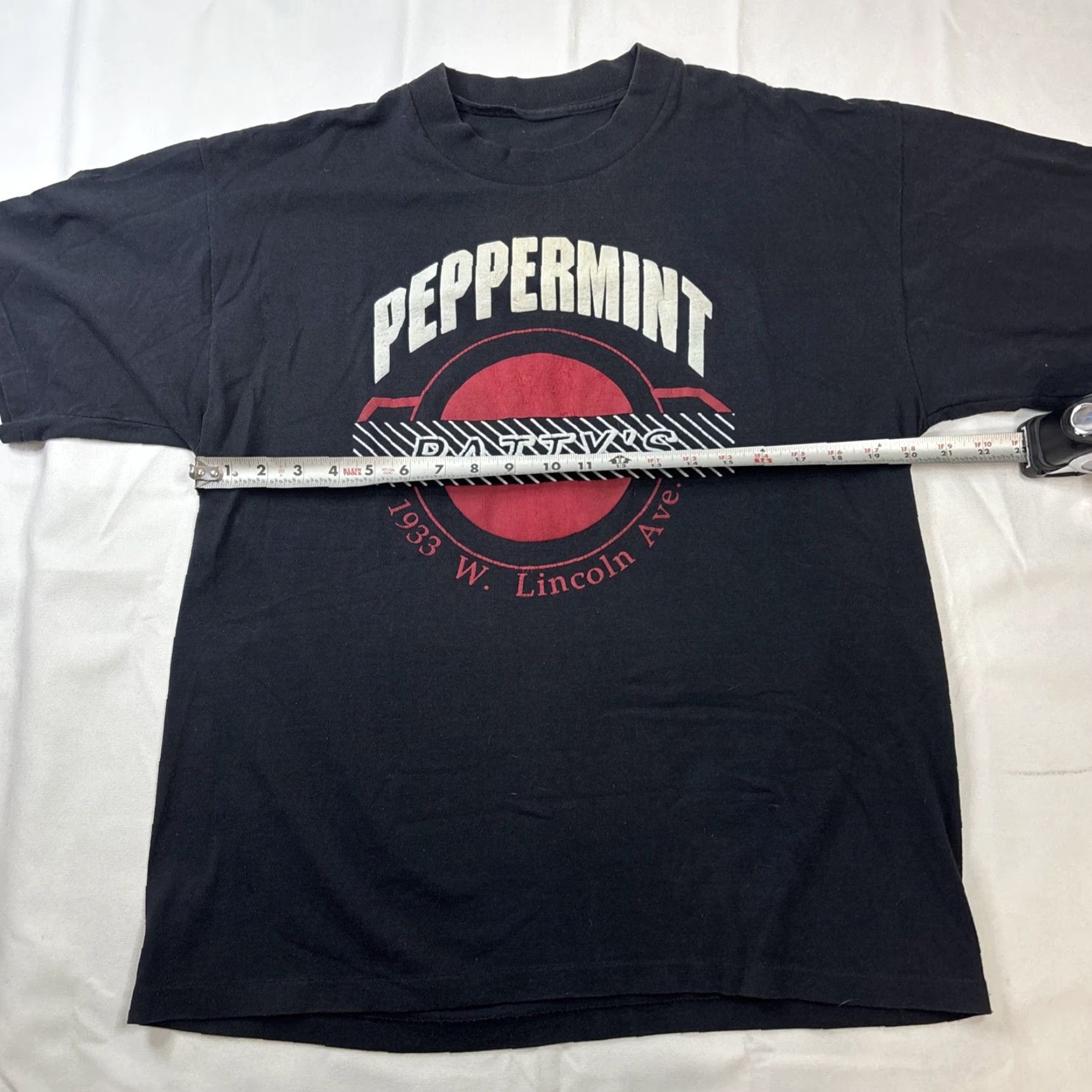 Vintage VINTAGE Milwaukee Local Bar T Shirt Peppermint Patty’s Large Men’s Black L USA Wisconsin Size US L / EU 52-54 / 3 - 4 Thumbnail