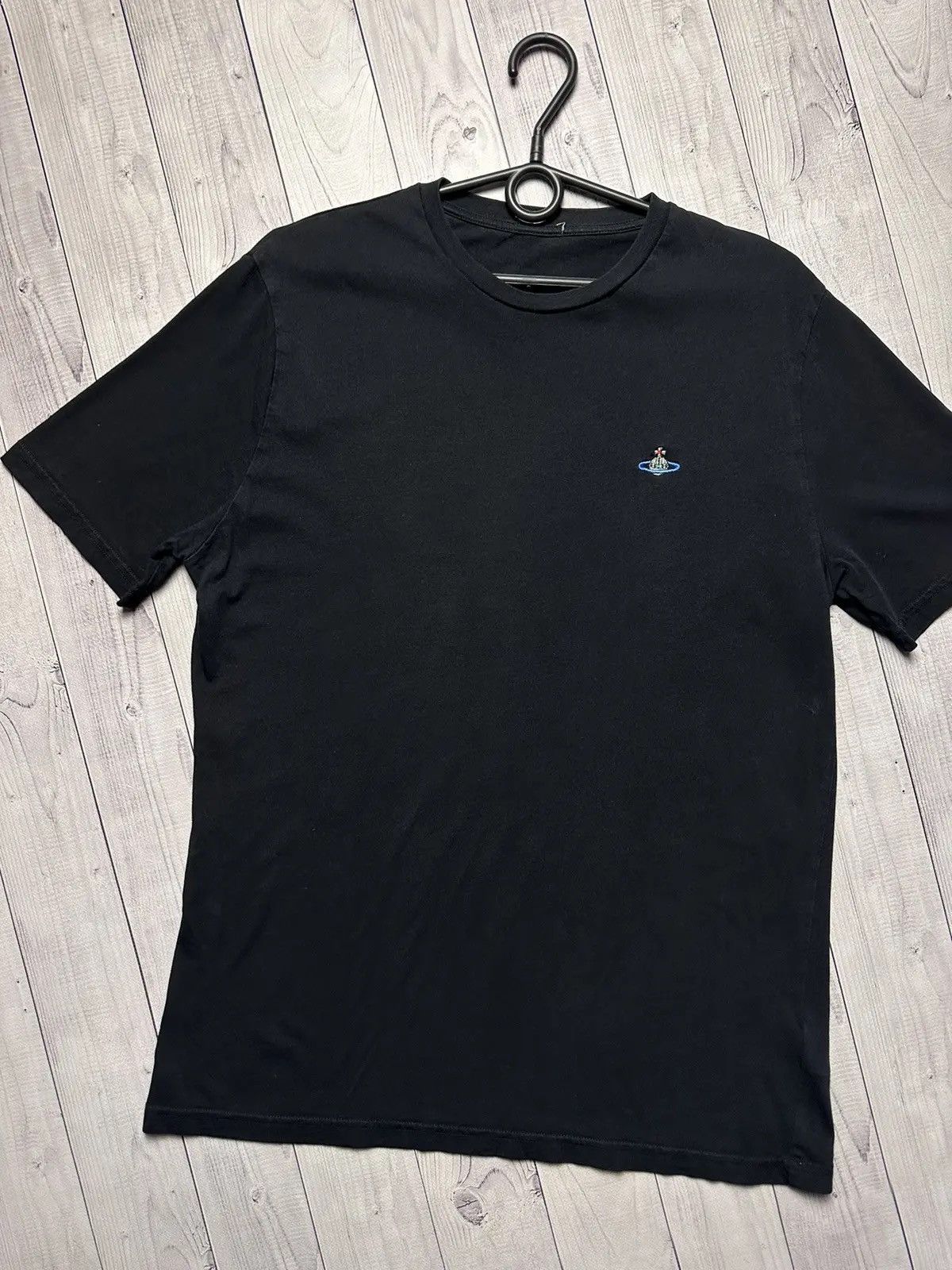 Vivienne Westwood Vintage Vivienne Westwood Logo tee size XL slim fit Size US L / EU 52-54 / 3 - 2 Thumbnail