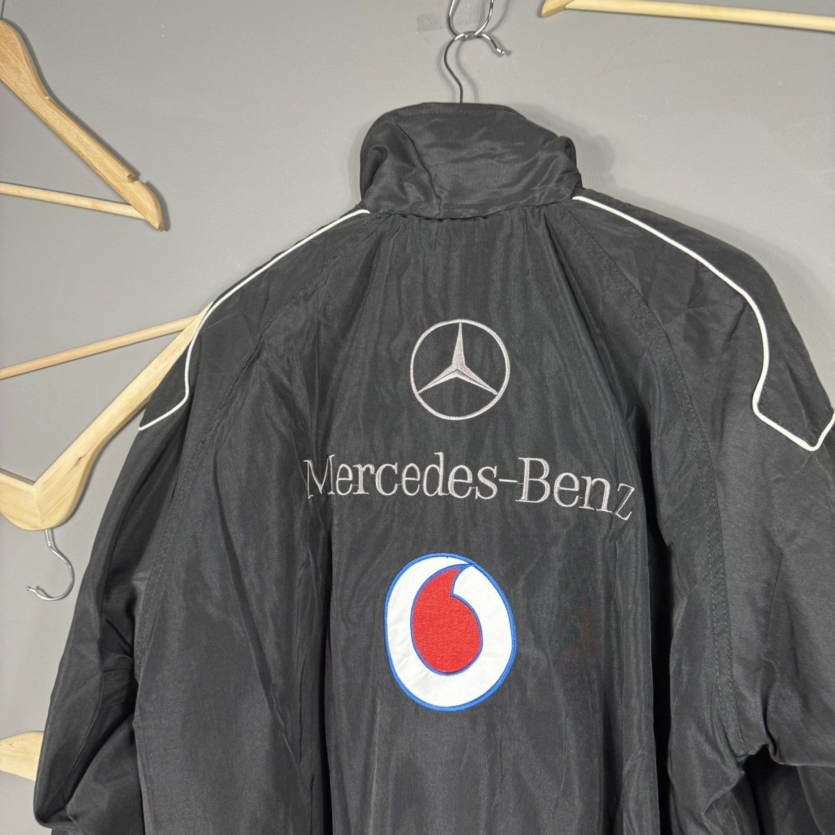 Mercedes-Benz Vintage Mercedes Benz Formula One Santander Racing Jacket Size US XL / EU 56 / 4 - 8 Thumbnail