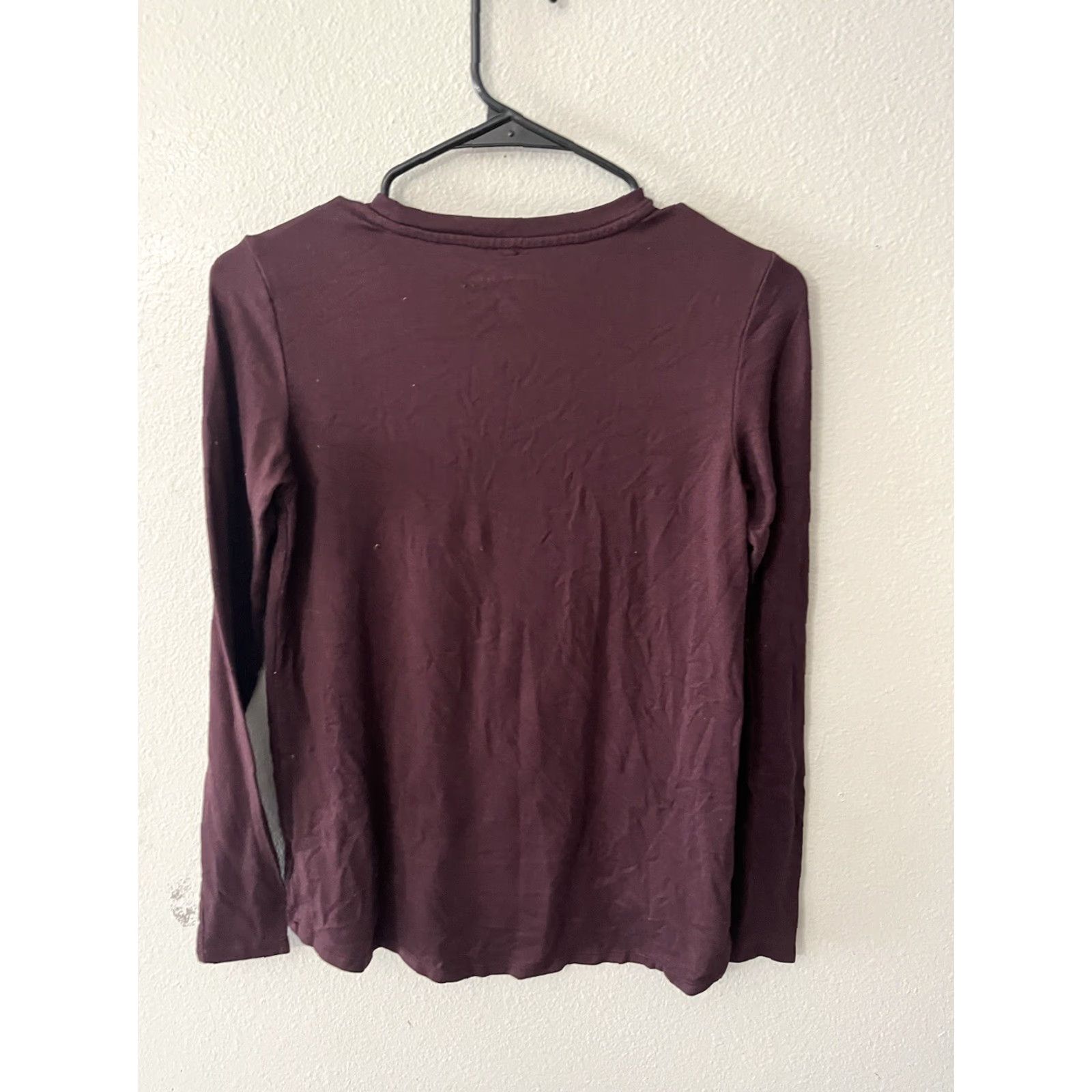 American Eagle Outfitters AMERICAN EAGLE Maroon Crew Neck Long Sleeve T-Shirt Women XS Red Basic Size XS / US 0-2 / IT 36-38 - 3 Thumbnail