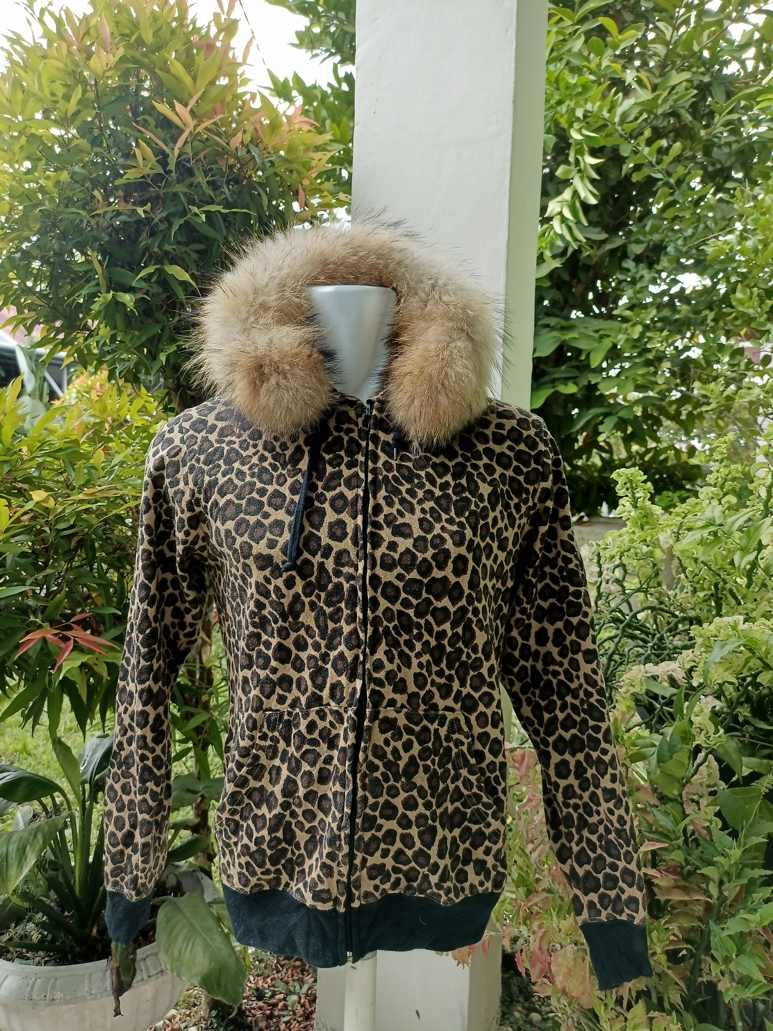 If Six Was Nine × Japanese Brand × Le Grande Bleu (L.G.B.) Y2K SHOCK NINE Leopard Ear Fur Zipper Hoodie Size US M / EU 48-50 / 2 - 3 Thumbnail