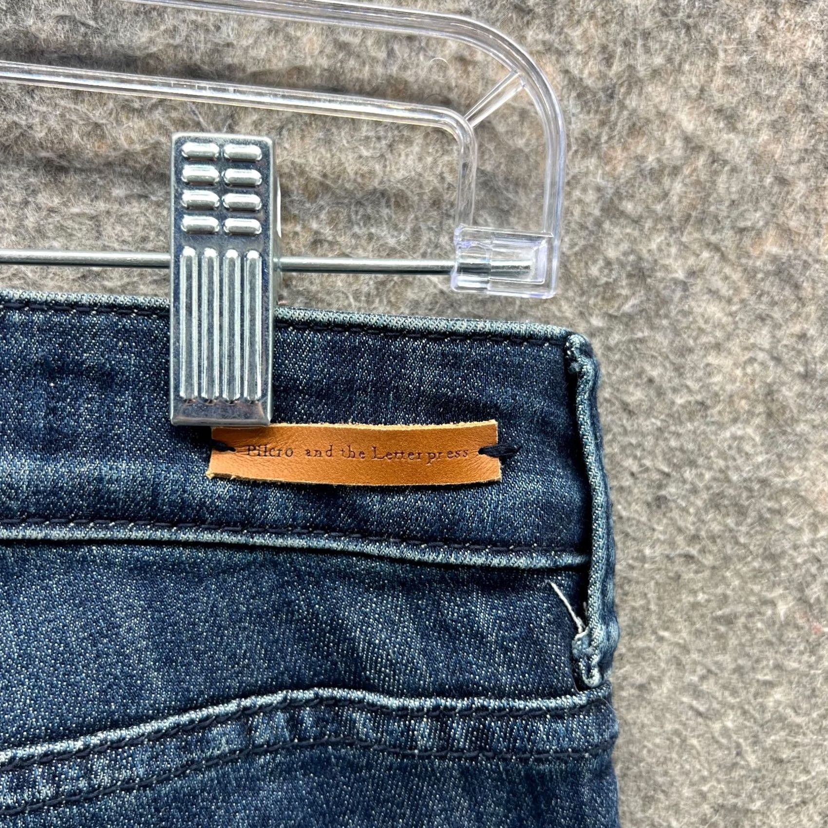 Anthropologie Anthropologie Jeans Womens 27 Blue Denim High Rise Pilcro and The Letter Press Skinny Regular Pockets Stretch Dark Wash 30 in Waist Blue Womens Jeans Size 27" / US 4 / IT 40 - 6 Thumbnail