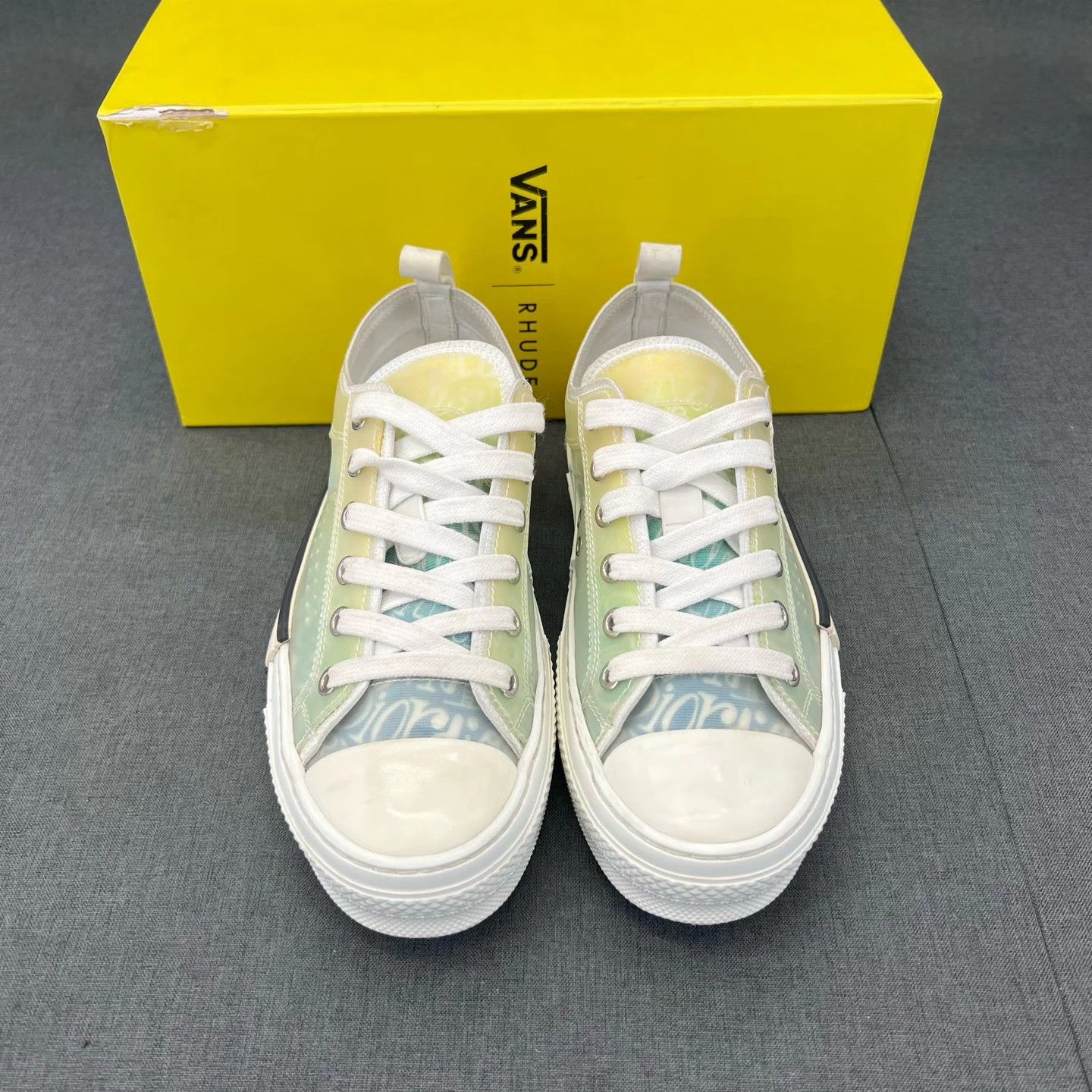 Dior Dior B23 gradient green like new size 37 with box Size US 6 / IT 36 - 7 Thumbnail