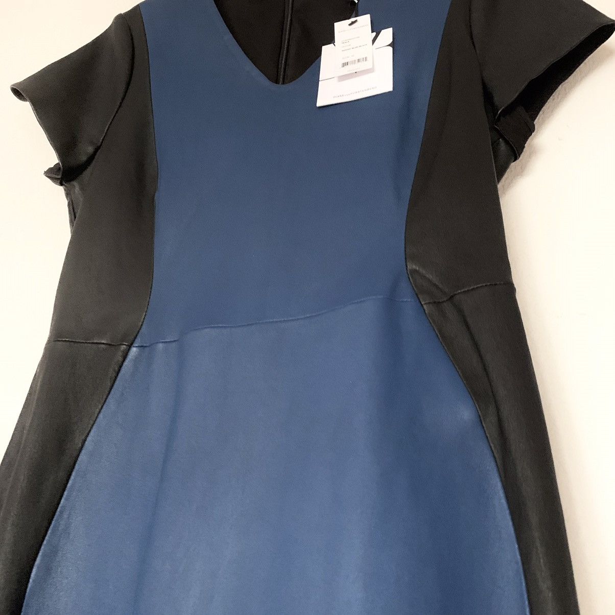 Diane von Furstenberg DVFnAll leather body dress $1100 retail Size M / US 6-8 / IT 42-44 - 6 Thumbnail