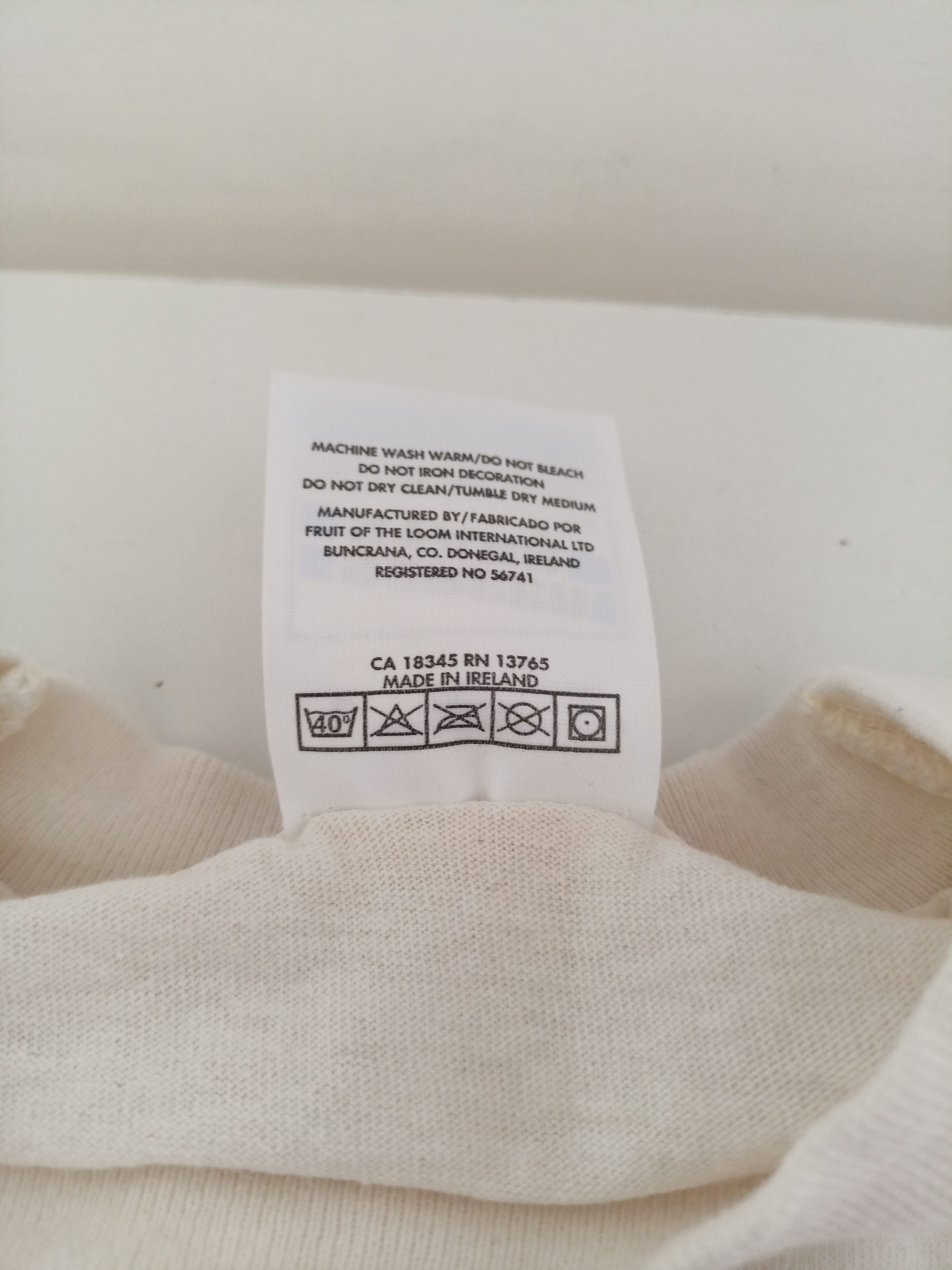 Fruit Of The Loom Vintage single stitch Screen Stars tee Size US L / EU 52-54 / 3 - 6 Thumbnail