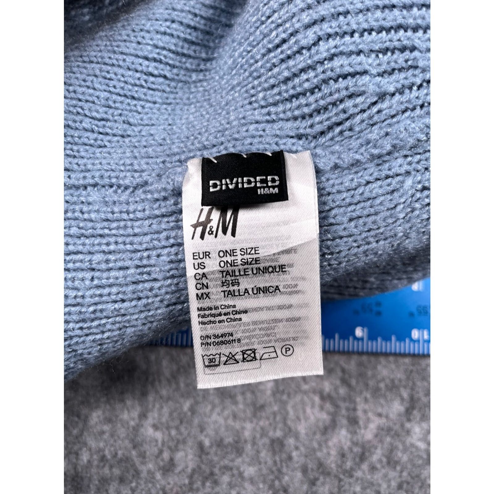 H&M H&M Beanie Toque Womens One Size Blue Knit 100% Acrylic Big Pom Winter Snow Ski Beanie Womens One Size Blue Knit 100% Acrylic Big Pom Winter Snow Ski Size ONE SIZE - 7 Thumbnail