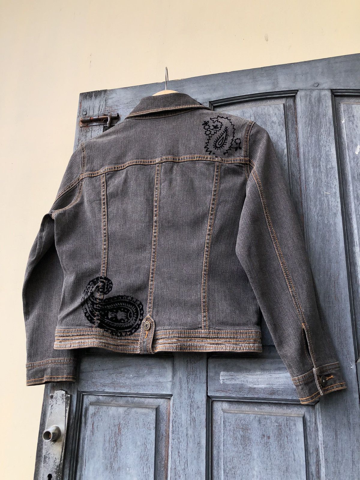 Vintage Eterno Belleza Paisley Black Denim Jacket Vintage Style Size M / US 6-8 / IT 42-44 - 14 Thumbnail