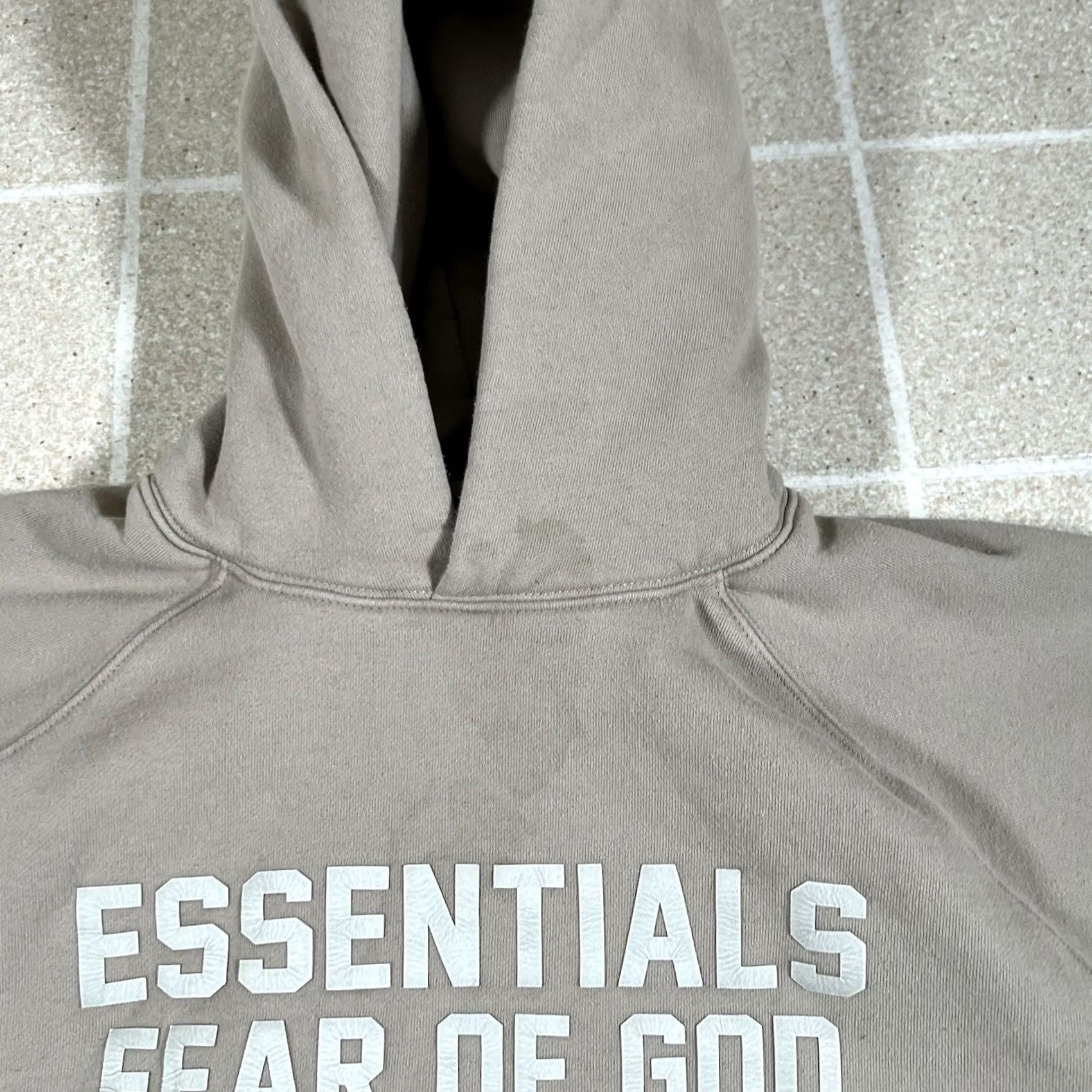 Fear of God Fear of God Essentials Hoodie Womens Size S Pullover Beige Activewear Pit to Pit 22 inches Length 21.5 inches Size S / US 4 / IT 40 - 4 Thumbnail