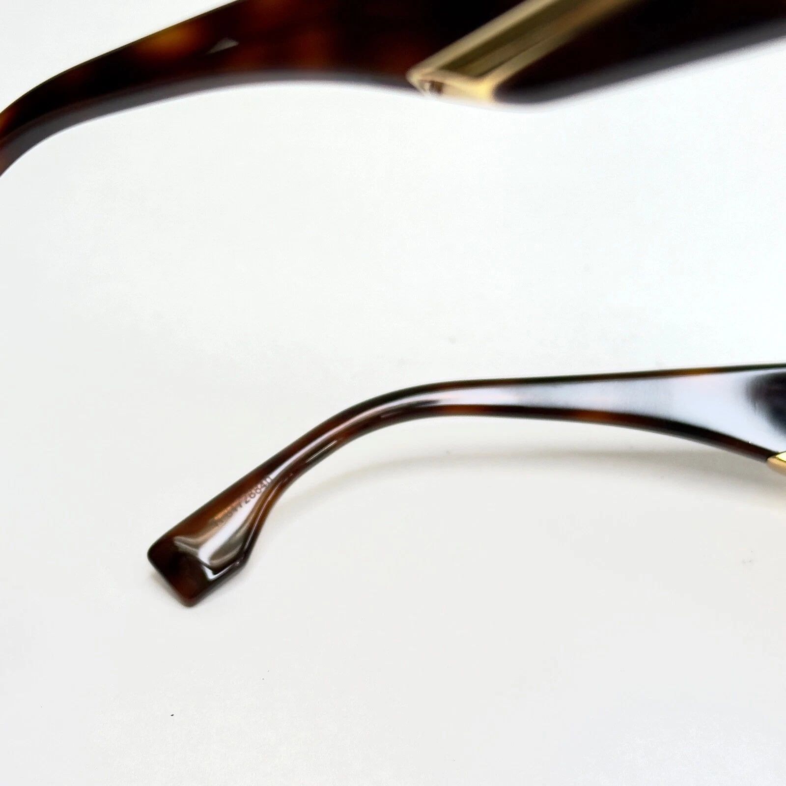 Fendi FENDI FIRST 40111 Diagonal Logo Sunglasses FE40111I 53F Size ONE SIZE - 3 Thumbnail