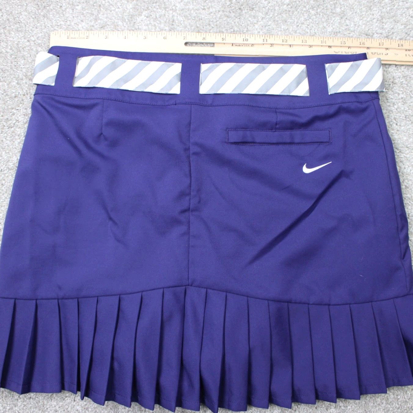 Nike Nike Golf Skort Womens 8 Purple Dri-Fit Pleated Shorts Skort with Belt Side Pockets Casual Summer/White Rules Size 30" / US 8 / IT 44 - 5 Thumbnail