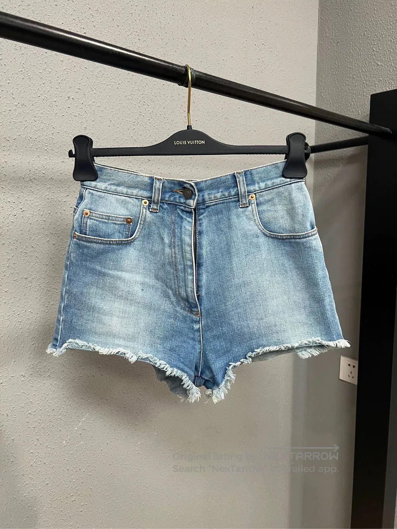 Gucci gucci cherry denim shorts size 27. Size 27" / US 4 / IT 40 - 1 Thumbnail