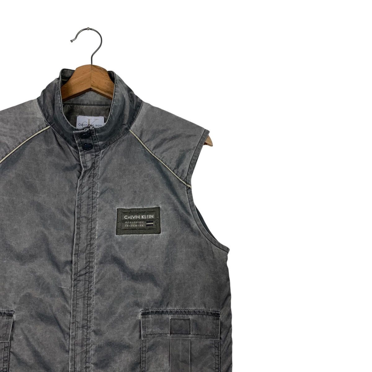 Calvin Klein CALVIN KLEIN JEANS Rusty Gray Nylon Vest #2542-C115 Size US M / EU 48-50 / 2 - 4 Thumbnail