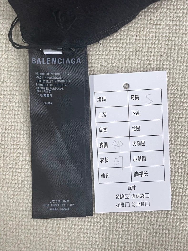 Balenciaga Balenciaga Monogrammed Logo printed short sleeve regular T Size S / US 4 / IT 40 - 4 Thumbnail