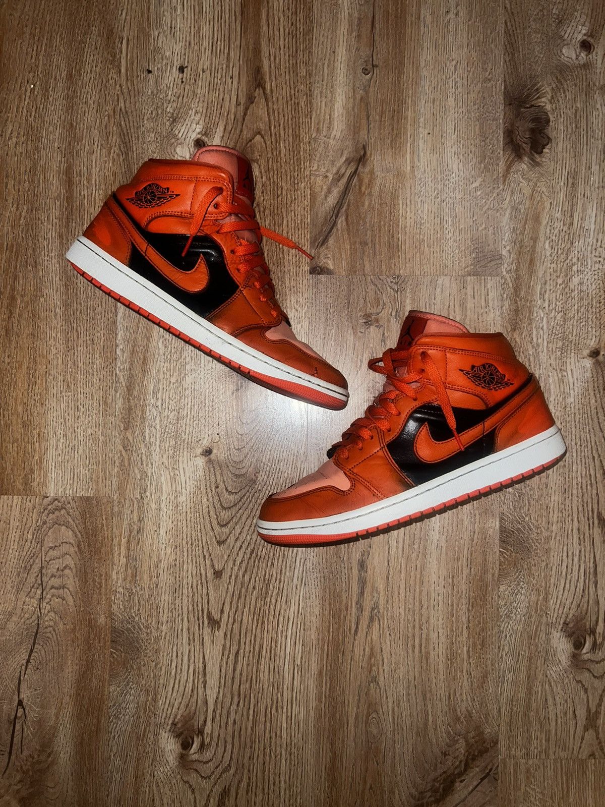 Jordan Brand Jordan 1 Retro High OG Shattered Backboard 3.0 Size 9.5 Size US 9.5 / EU 42-43 - 2 Thumbnail