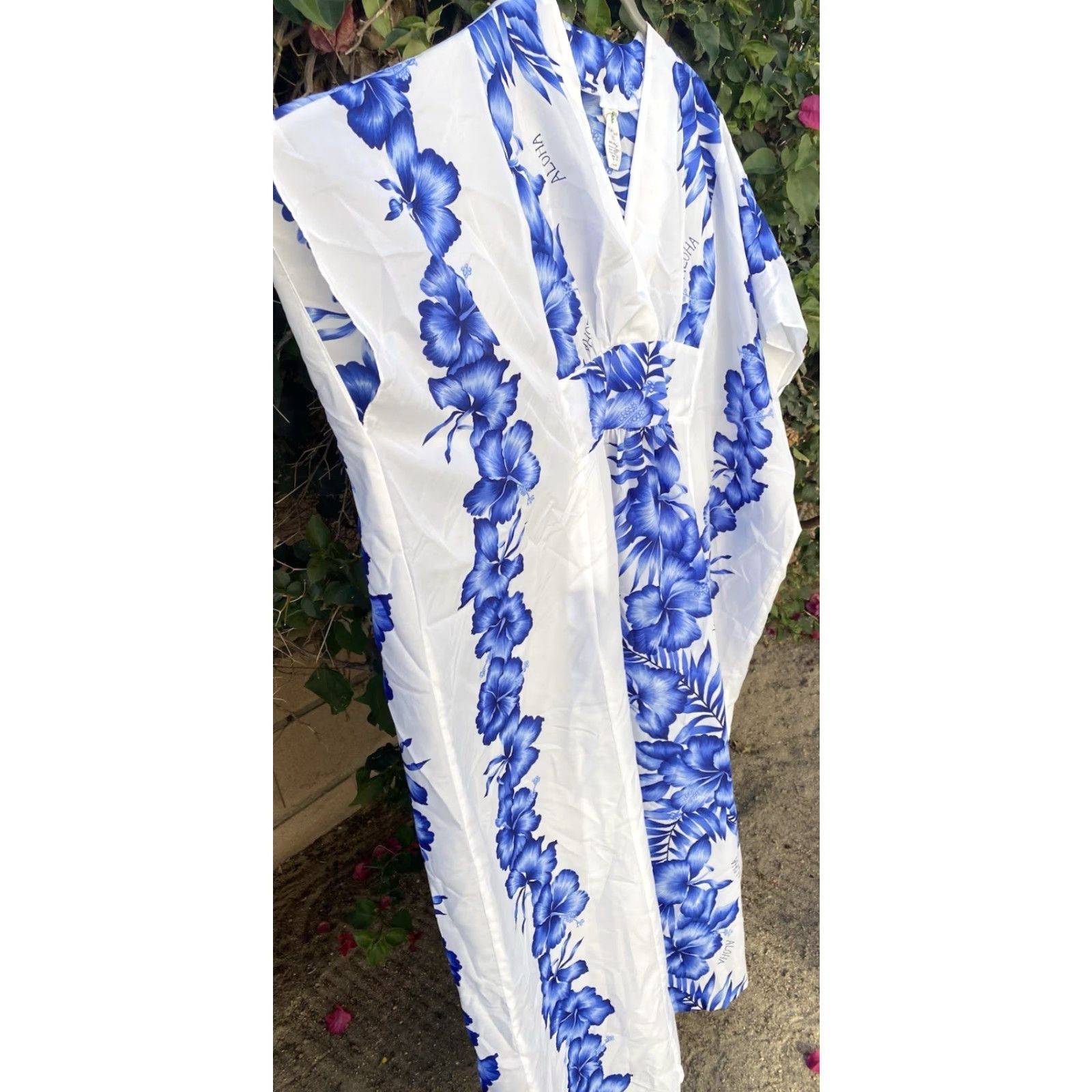 Vintage VINTAGE White Kaftan Shirt Women One Size White Blue Aloha Hawaiian Floral Tiki Casual Dress Size ONE SIZE - 2 Thumbnail