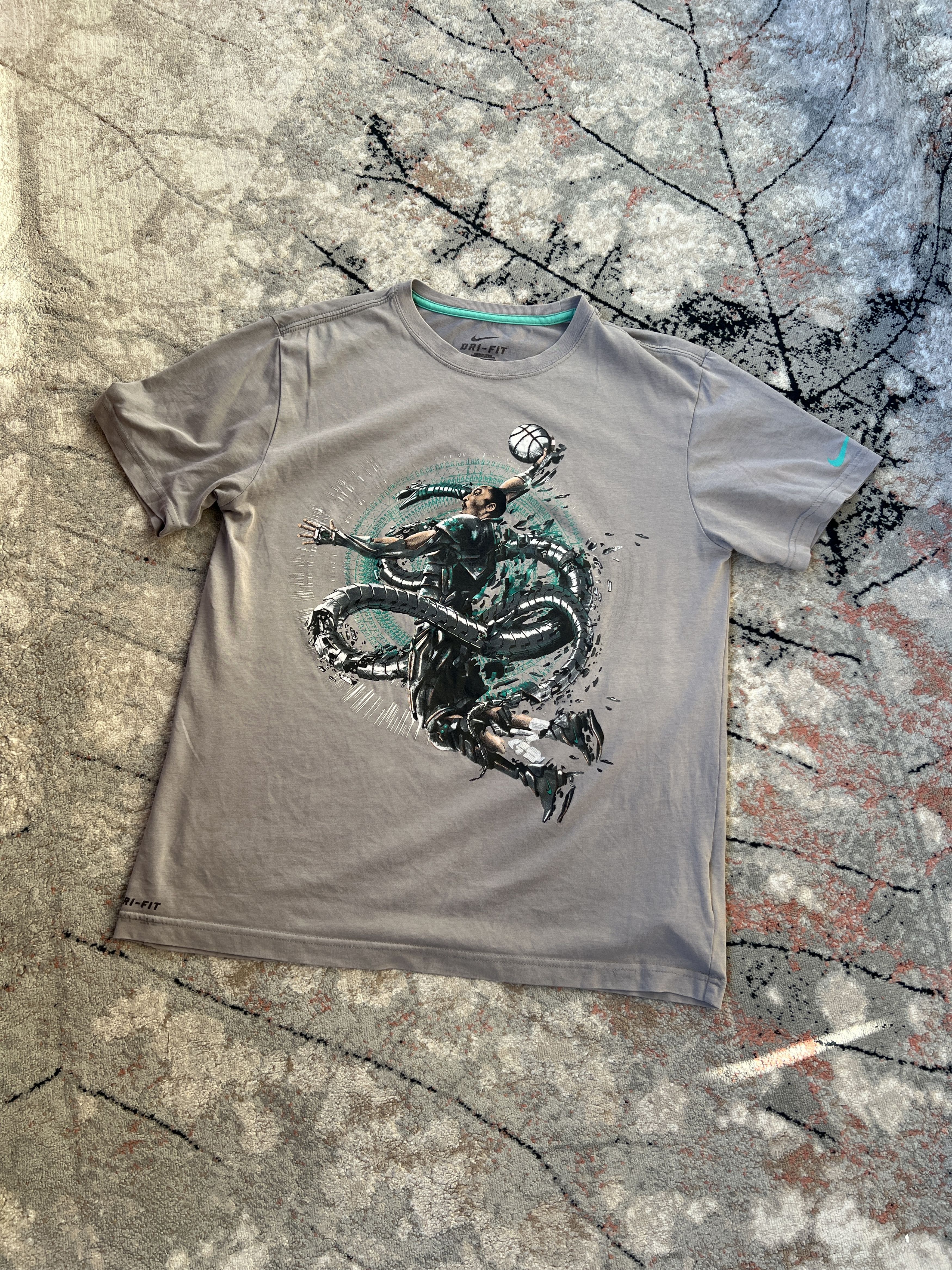 Nike Nike Dri Fit Kobe Bryant Bionic Robot Rare Tee Size US M / EU 48-50 / 2 - 1 Thumbnail