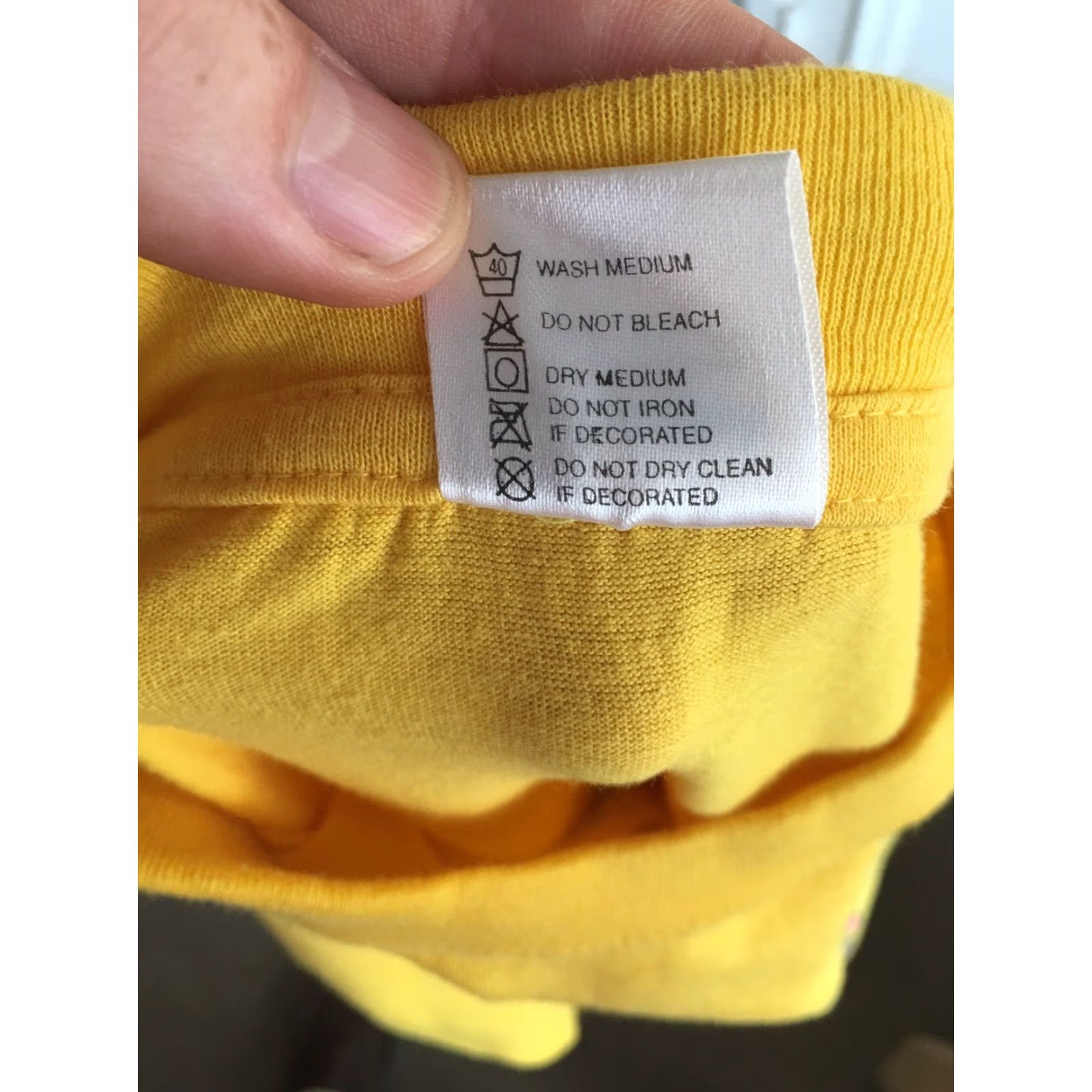 Vintage VINTAGE 2005 Aruba Carnival Shirt Men’s XL Yellow T-shirt Mens Size US M / EU 48-50 / 2 - 6 Thumbnail
