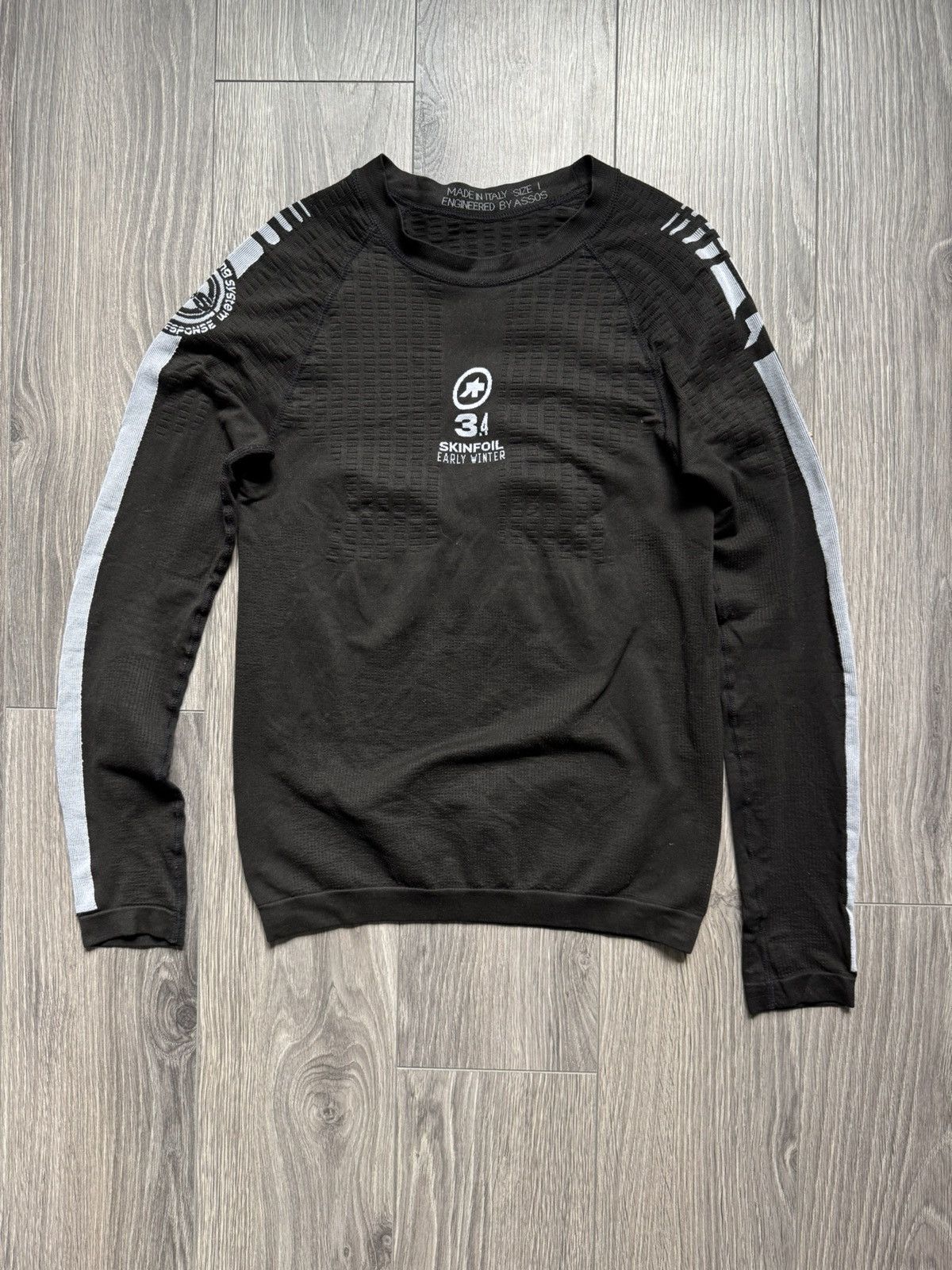 Other ASSOS Skinfoil Early Winter LS Base Layer, Black Series M-L Size US M / EU 48-50 / 2 - 3 Thumbnail