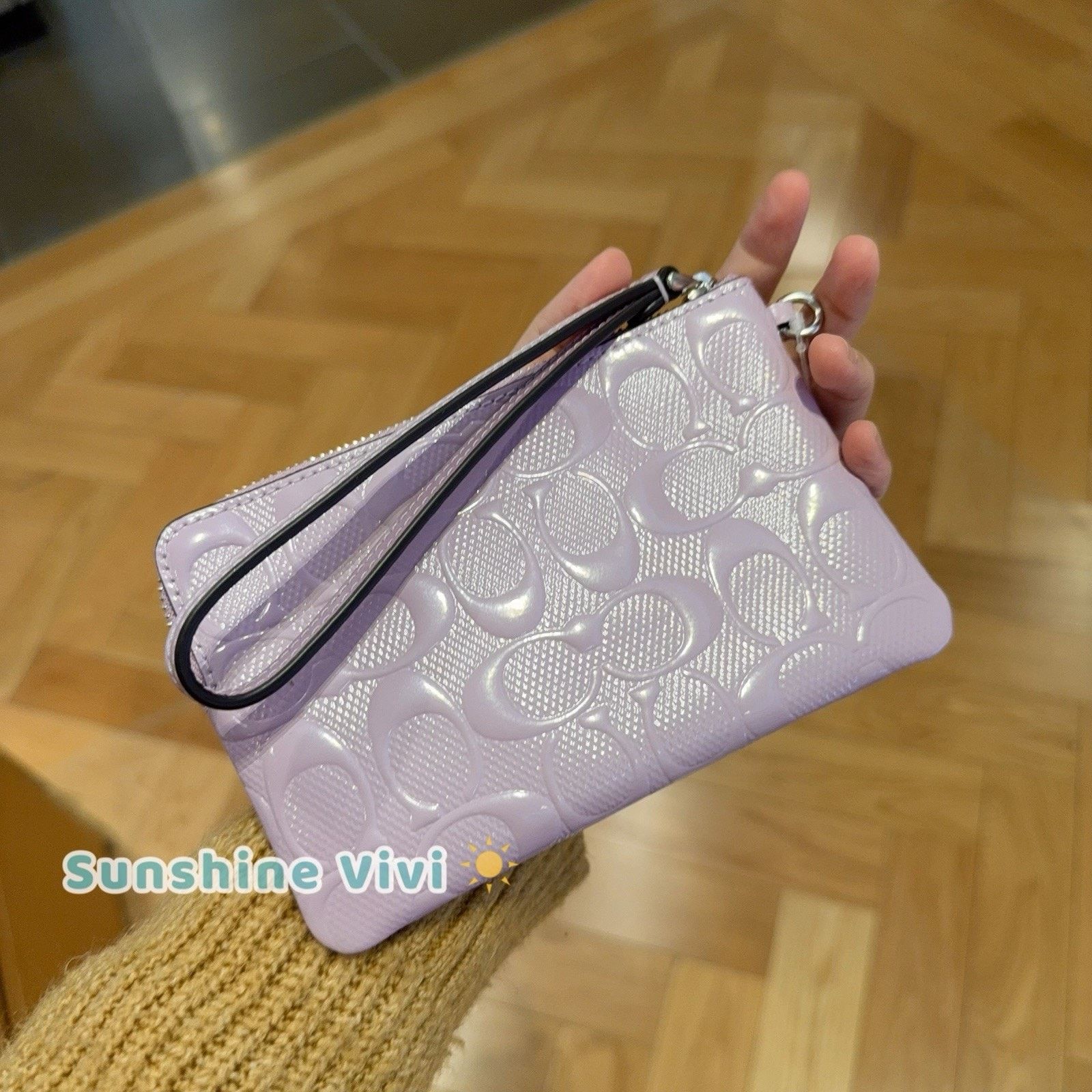 Coach NWT COACH Corner Zip Wristlet Heart Charm CDF04 Light VIOLET Size ONE SIZE - 4 Thumbnail