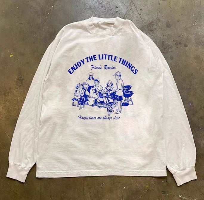 Vintage White retro street party print long-sleeved t-shirt Size US M / EU 48-50 / 2 - 1 Thumbnail