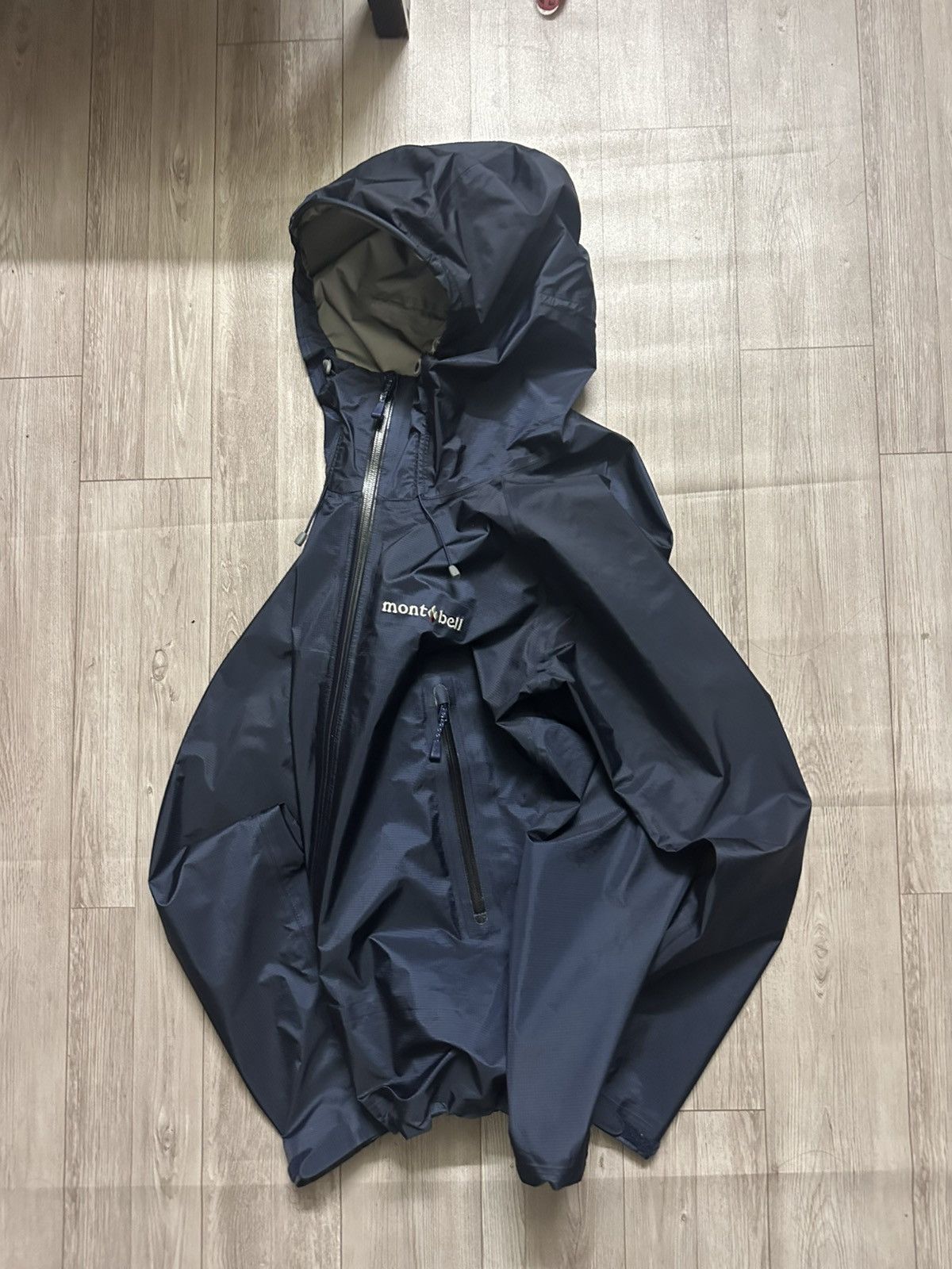 Montbell Montbell goretex Size US M / EU 48-50 / 2 - 3 Thumbnail