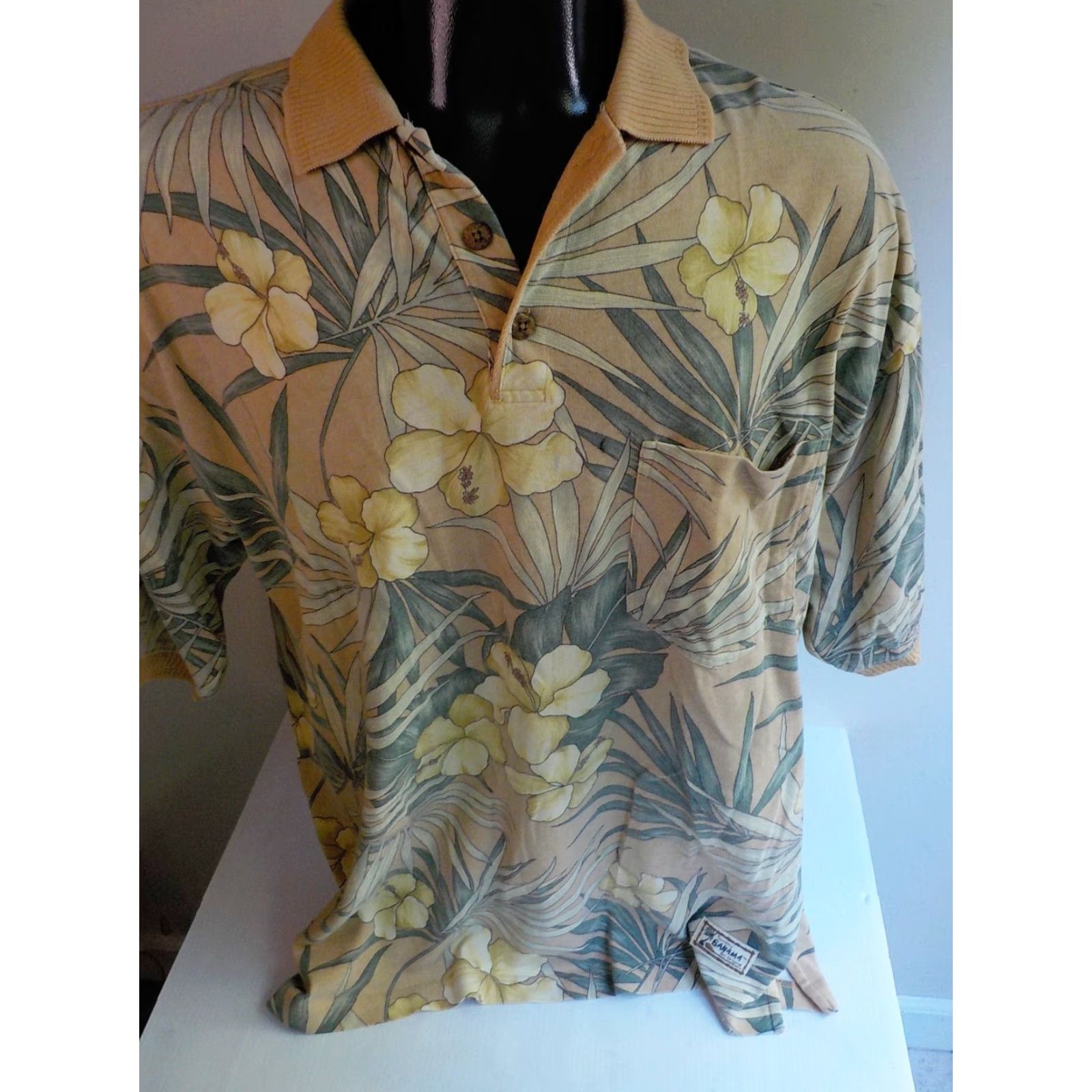 Tommy Bahama VINTAGE Tommy Bahama Polo Shirt Cotton Peach Yellow Green Tropical Print SS Polo MED Men Size US M / EU 48-50 / 2 - 2 Thumbnail