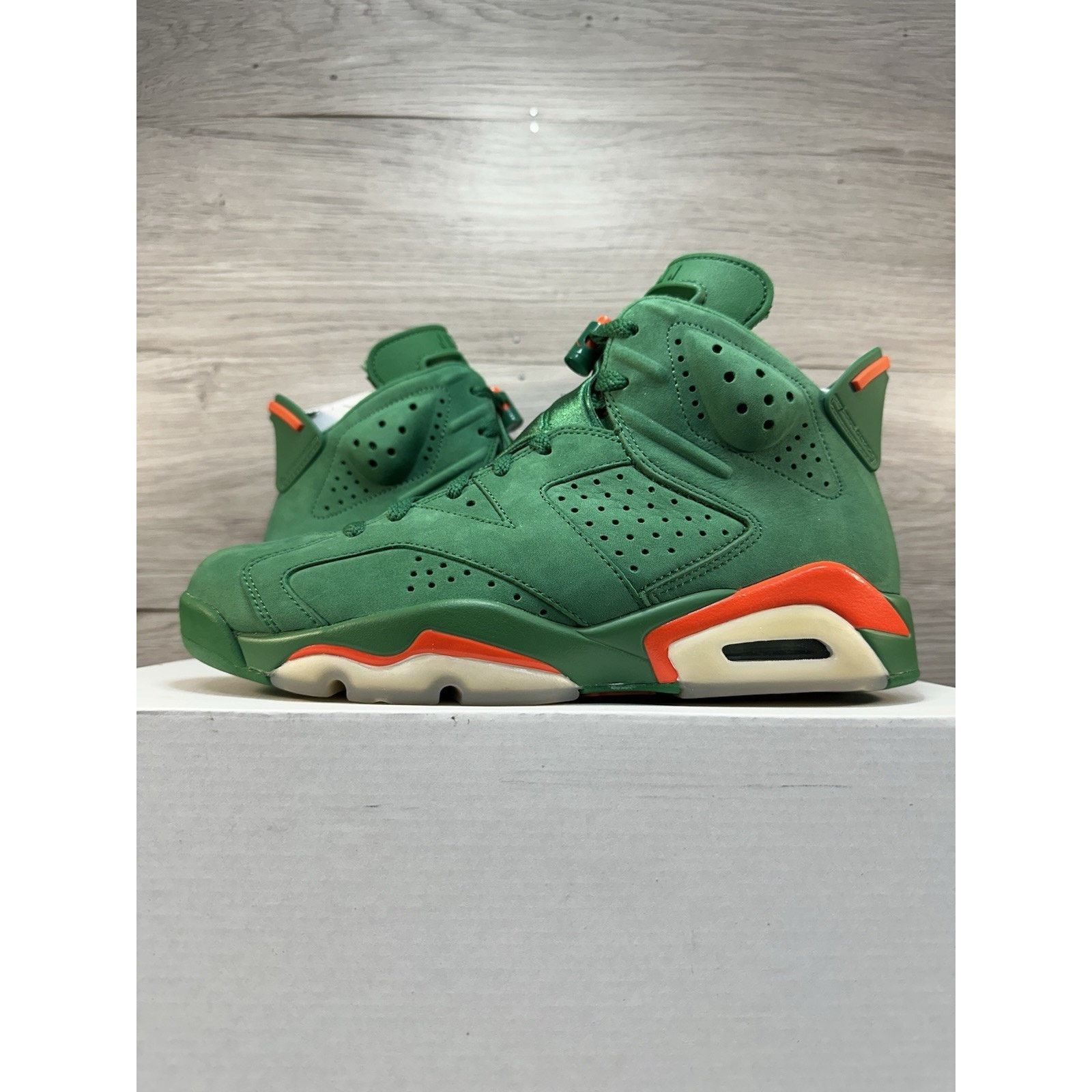 Jordan Brand Air Jordan 6 Retro NRG Green Suede Gatorade - Size 8 Size US 8 / EU 41 - 1 Thumbnail