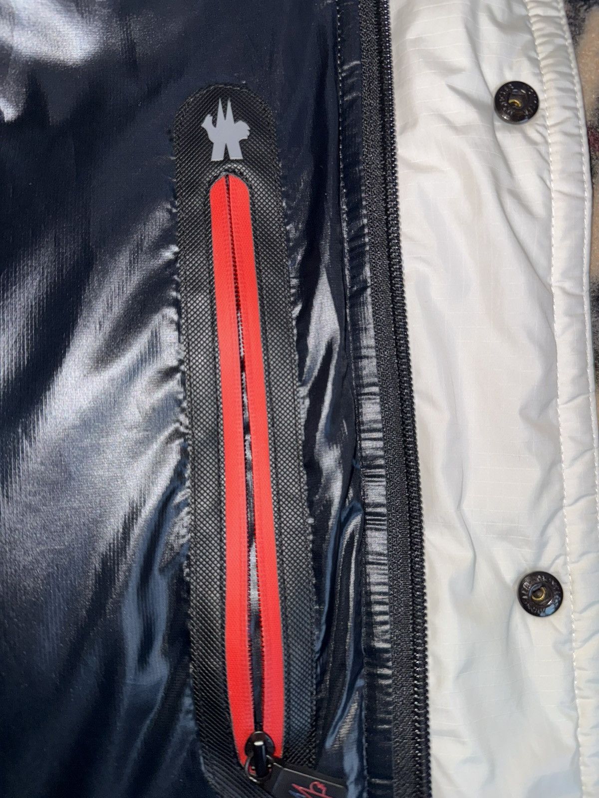 Moncler Moncler Vest Size US M / EU 48-50 / 2 - 8 Thumbnail