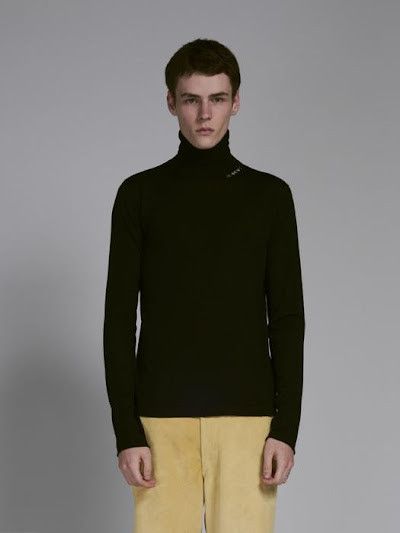 o1w1db10125 Turtleneck Sweater in Black