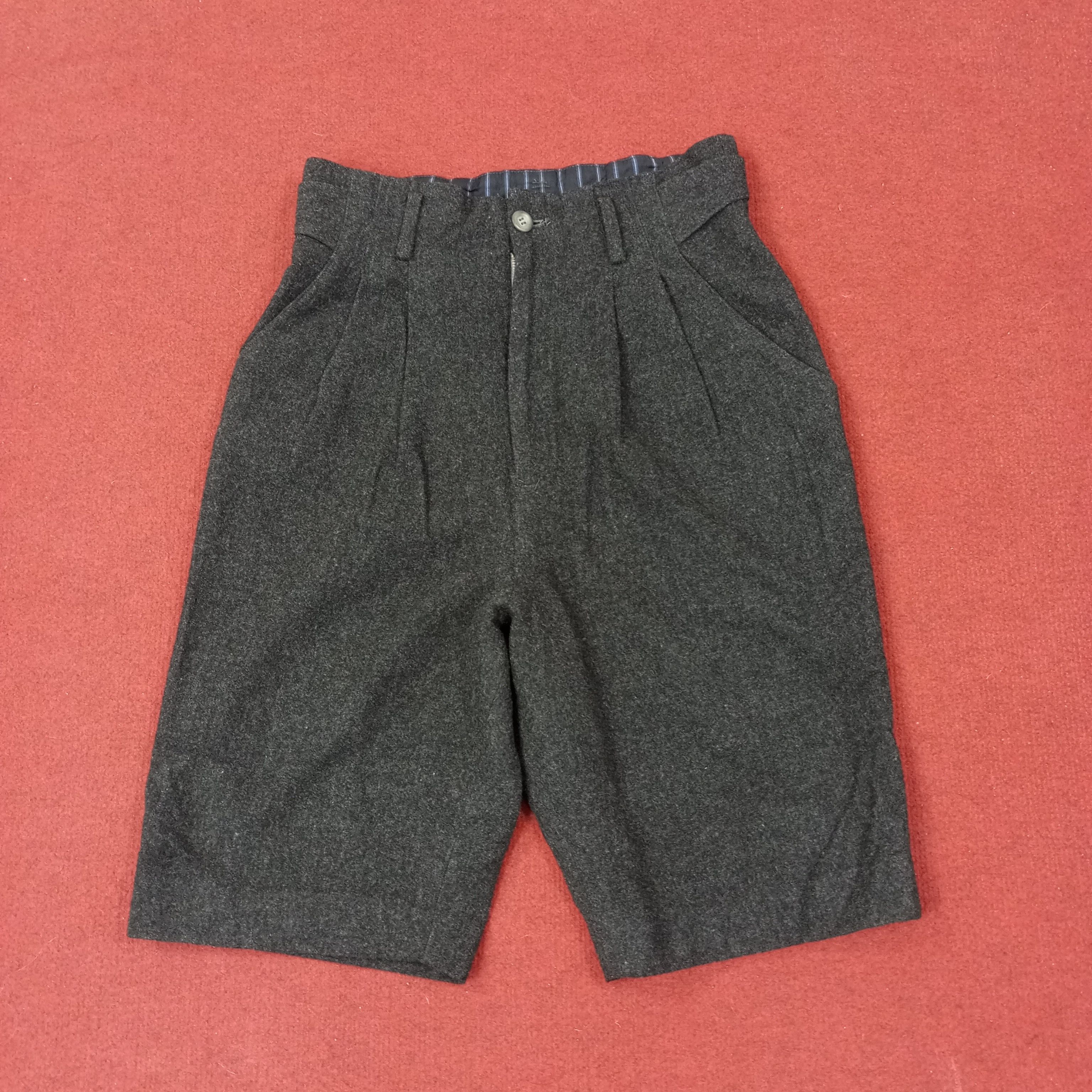 Hai Sporting Gear Hai Sporting Gear by Issey Miyake Designer Short Pant c252n7 Size US 27 - 1 Thumbnail