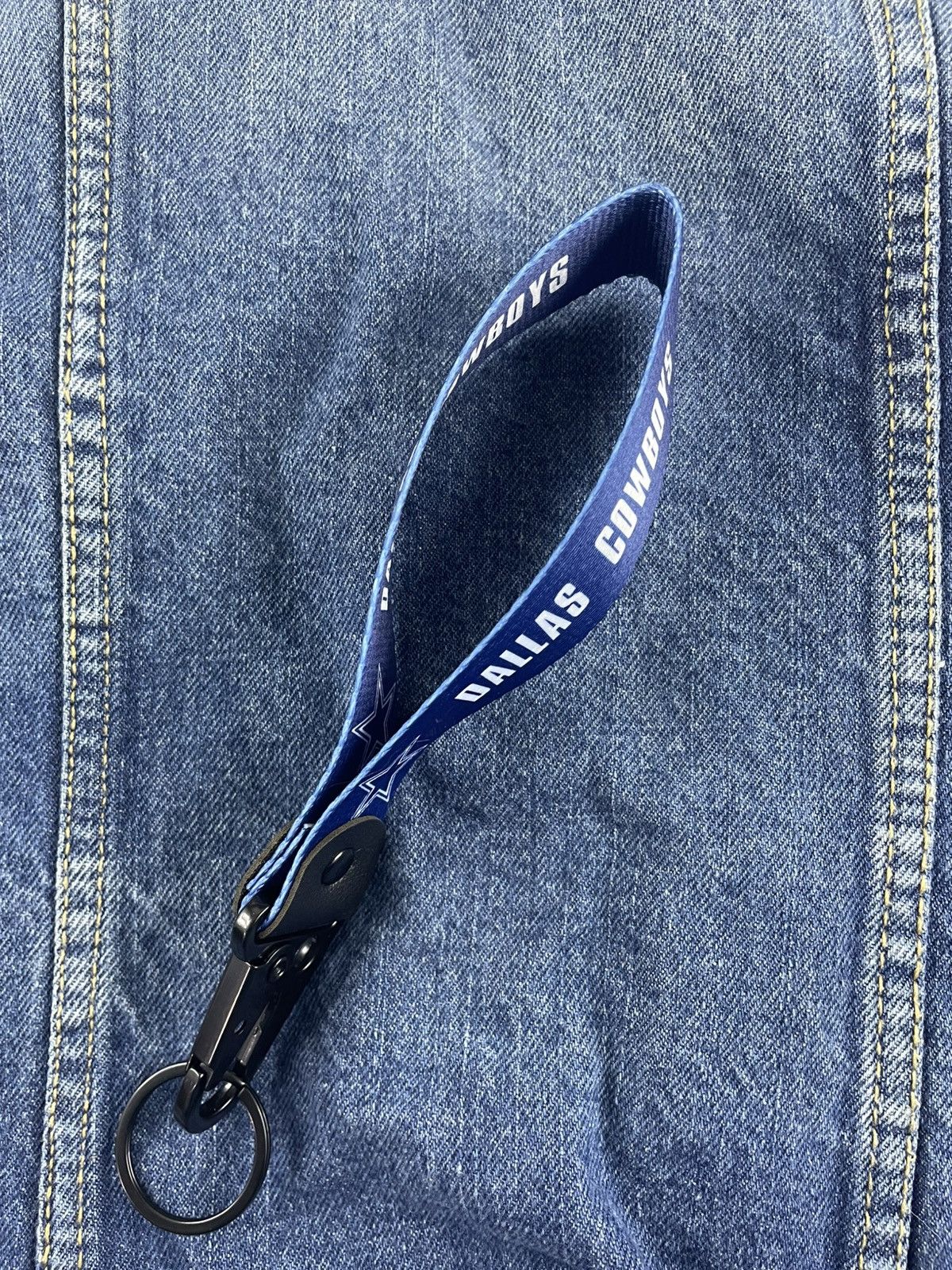 Other Dallas Cowboys Keychain Size ONE SIZE - 2 Thumbnail