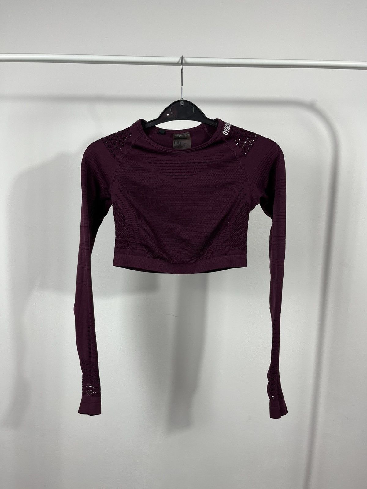 Gymshark Gymshark Women’s Flex Seamless Long Sleeve Crop Top XS Plum Size XS / US 0-2 / IT 36-38 - 1 Thumbnail