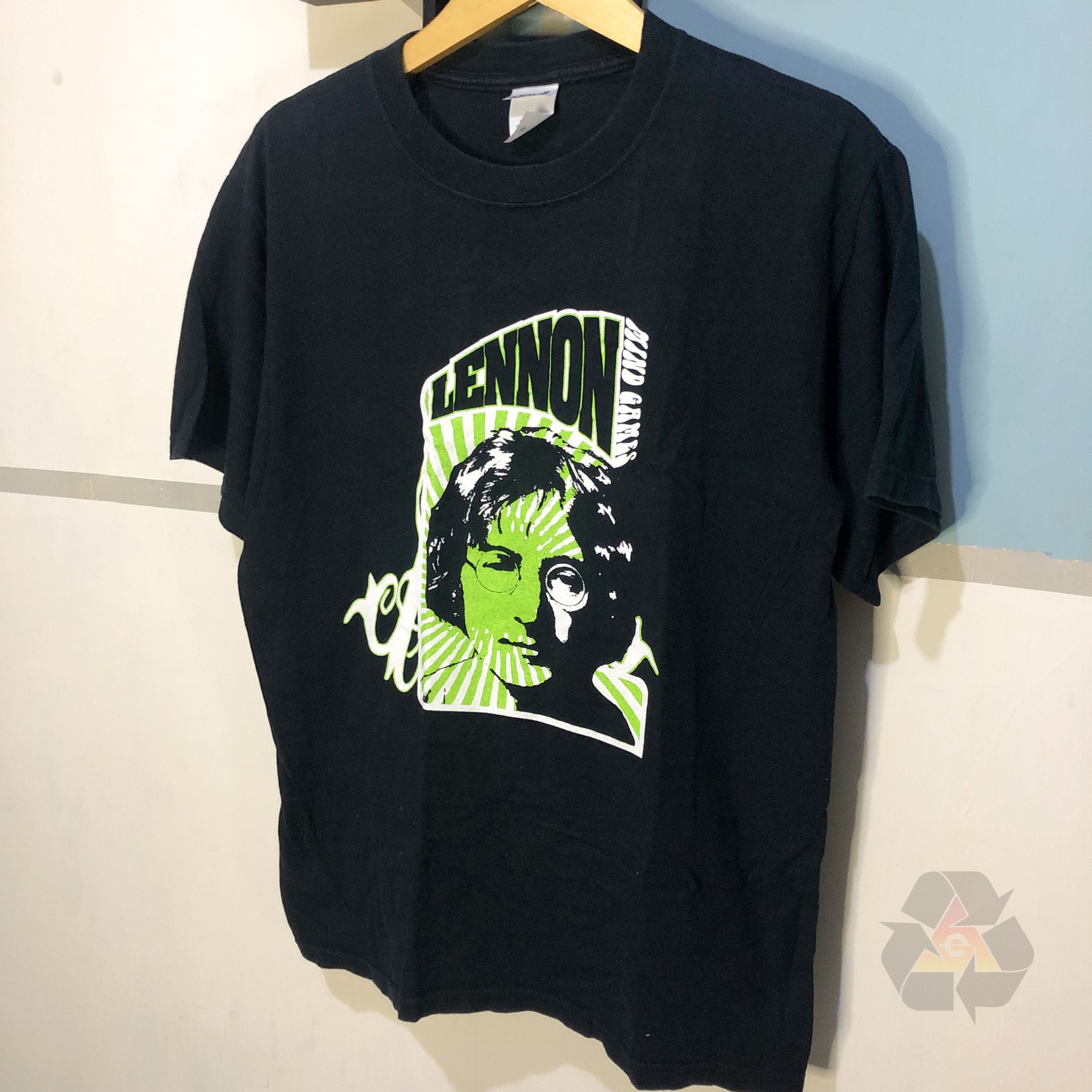 Band Tees Vintage Jhon Lennon Mind Games 2004 Yoko Ono Lennon T-Shirt Size US M / EU 48-50 / 2 - 3 Thumbnail