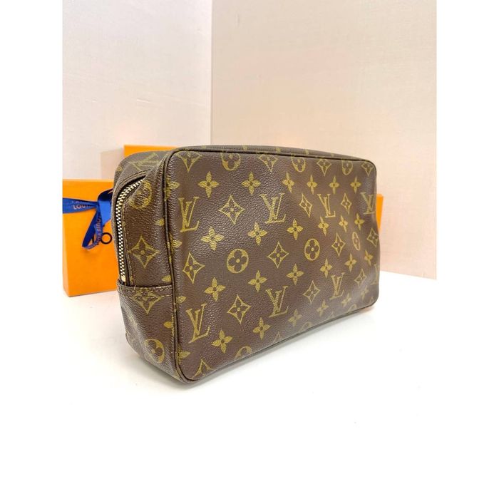 Louis Vuitton 1987 pre-owned Trousse Toilette 28 cosmetic pouch, Brown