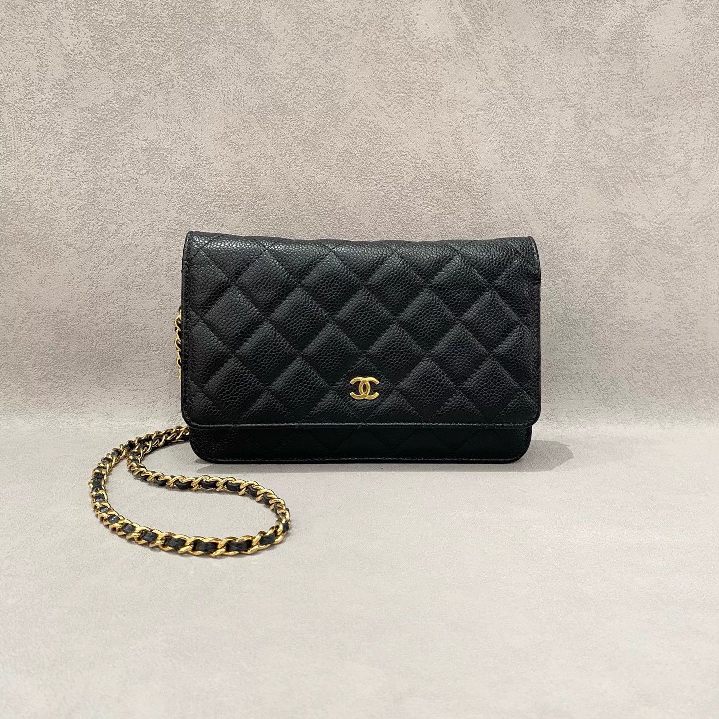 Chanel Pre-loved Bag Very good condition Size ONE SIZE - 1 Thumbnail