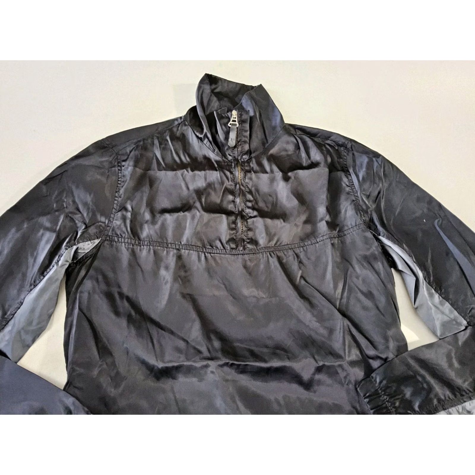 Emporio Armani EA7 Emporio Armani Windbreaker 1/4 Zip Pullover Size M Black Unisex Adults Pullover Activewear Def: 1/4 Zip, Chest 38" Length 25.5" Size M / US 6-8 / IT 42-44 - 4 Thumbnail